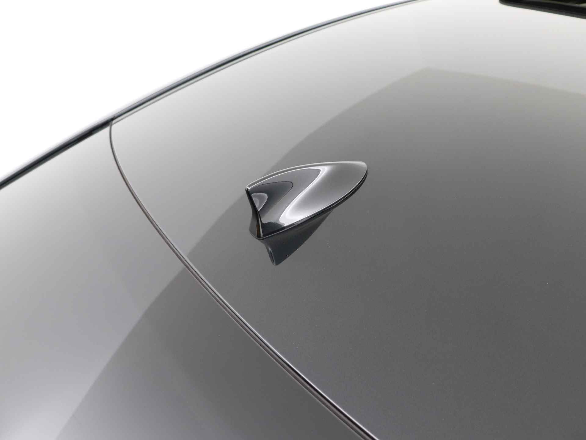 Lexus ES 300h Preference Line | Lexus Premium Navigatie | Stoel- en stuurwielverwarming | Apple Carplay/ Android Auto | - 40/50