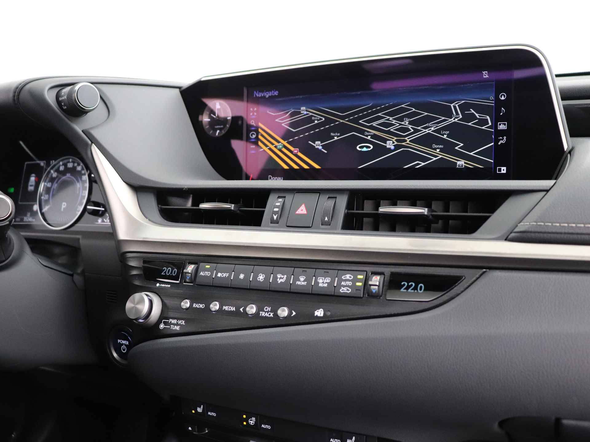 Lexus ES 300h Preference Line | Lexus Premium Navigatie | Stoel- en stuurwielverwarming | Apple Carplay/ Android Auto | - 45/50