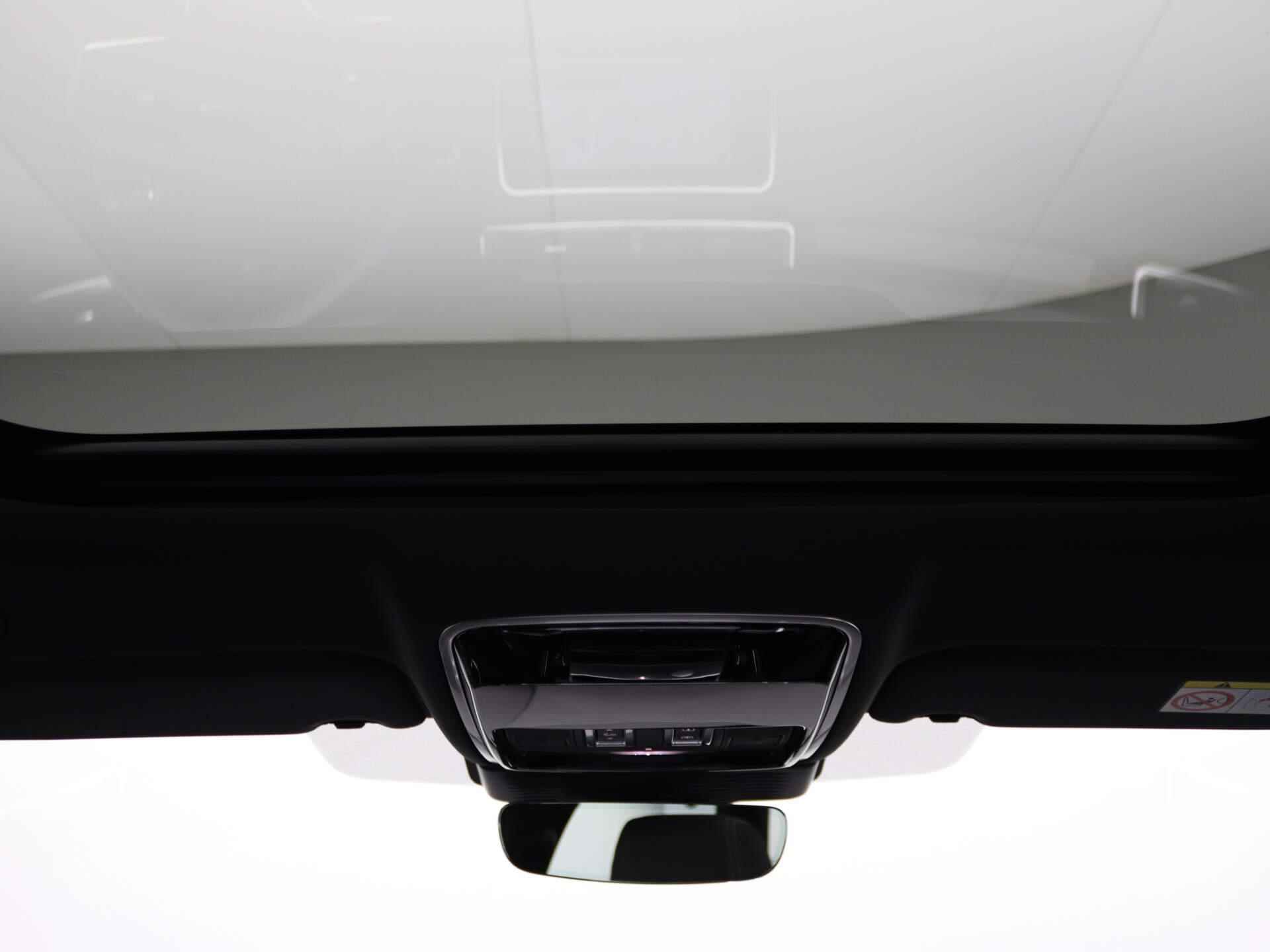 Land Rover Range Rover Velar P400e R-Dynamic S Black Pack | Panorama Dak | Stuurverwarming | 20 Inch | NP € 96.556,- - 34/49