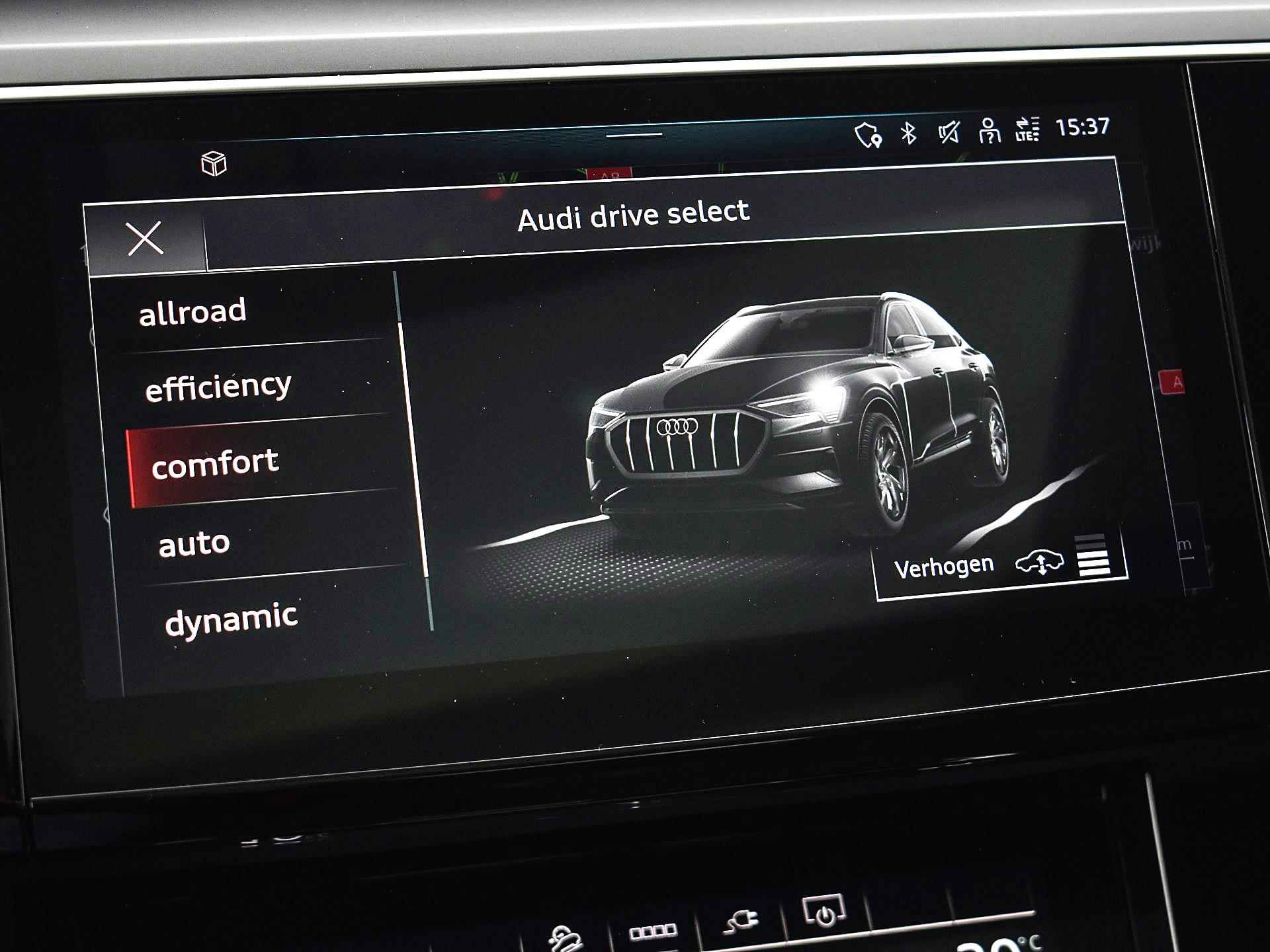 Audi e-tron Sportback 55 quattro Business edition Plus 95 kWh | Sportstoelen | Leder-Alcantara | Panoramadak | Side-Assist | 360 Camera's | - 26/31