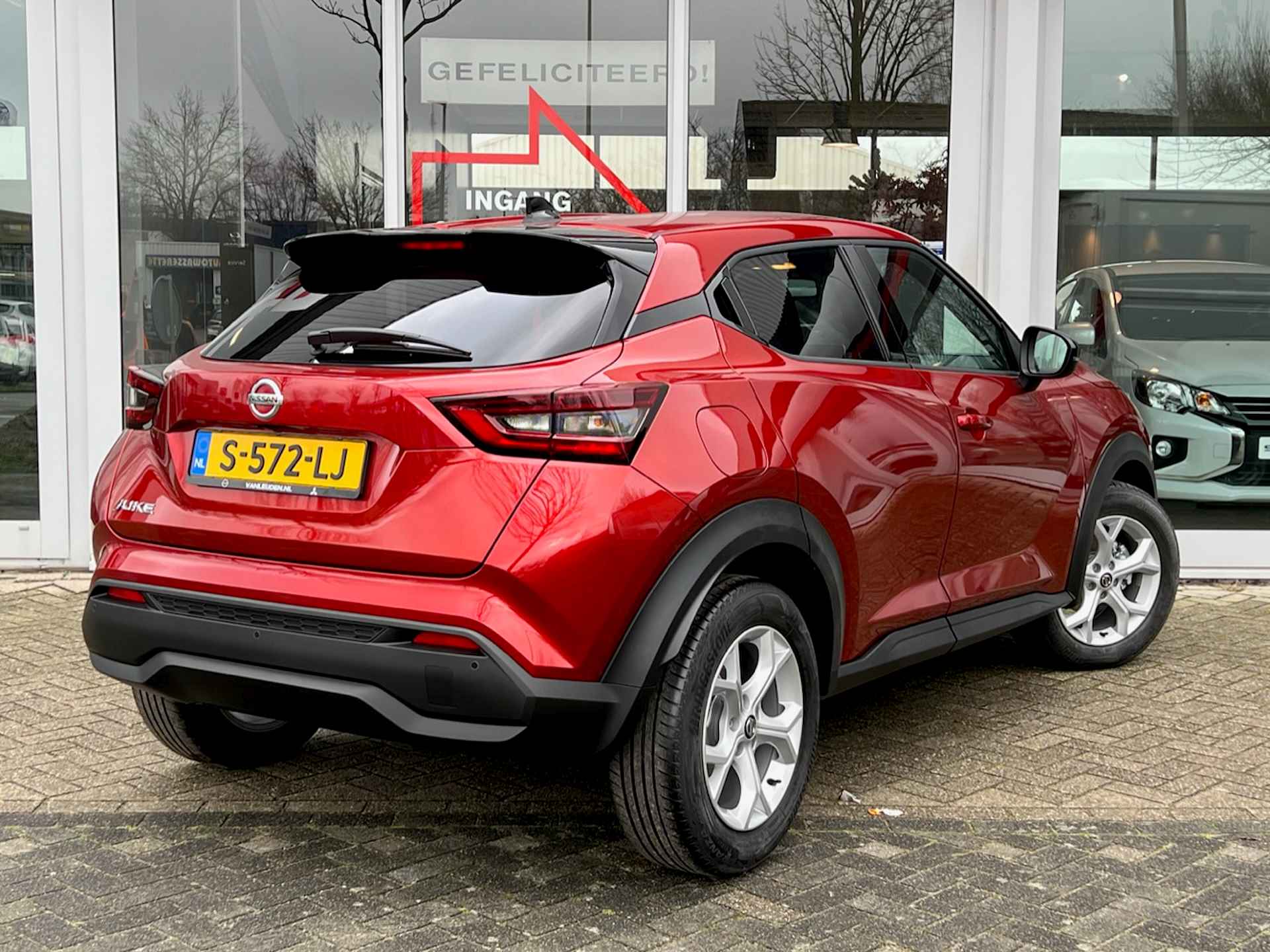 Nissan Juke 1.0 DIG-T 114pk N-Connecta | Park & Ride | Navigatie | Keyless - 4/32