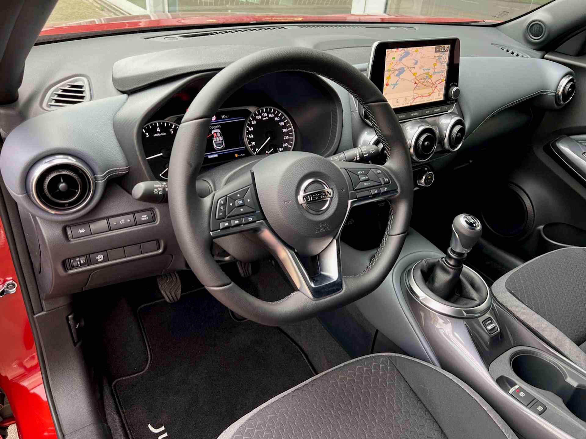 Nissan Juke 1.0 DIG-T 114pk N-Connecta | Park & Ride | Navigatie | Keyless - 6/32