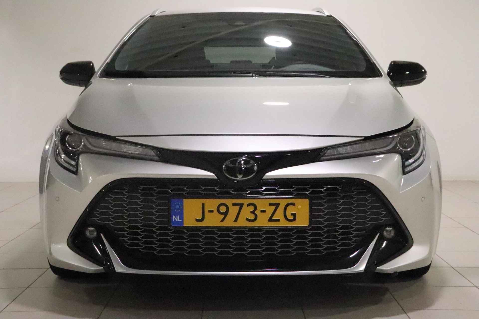 Toyota Corolla Touring Sports 1.8 Hybrid GR-Sport, Stoelverwarming,  Sensoren, All-season banden, Apple Carplay/Android Auto, Cruise & Climate control! - 13/34