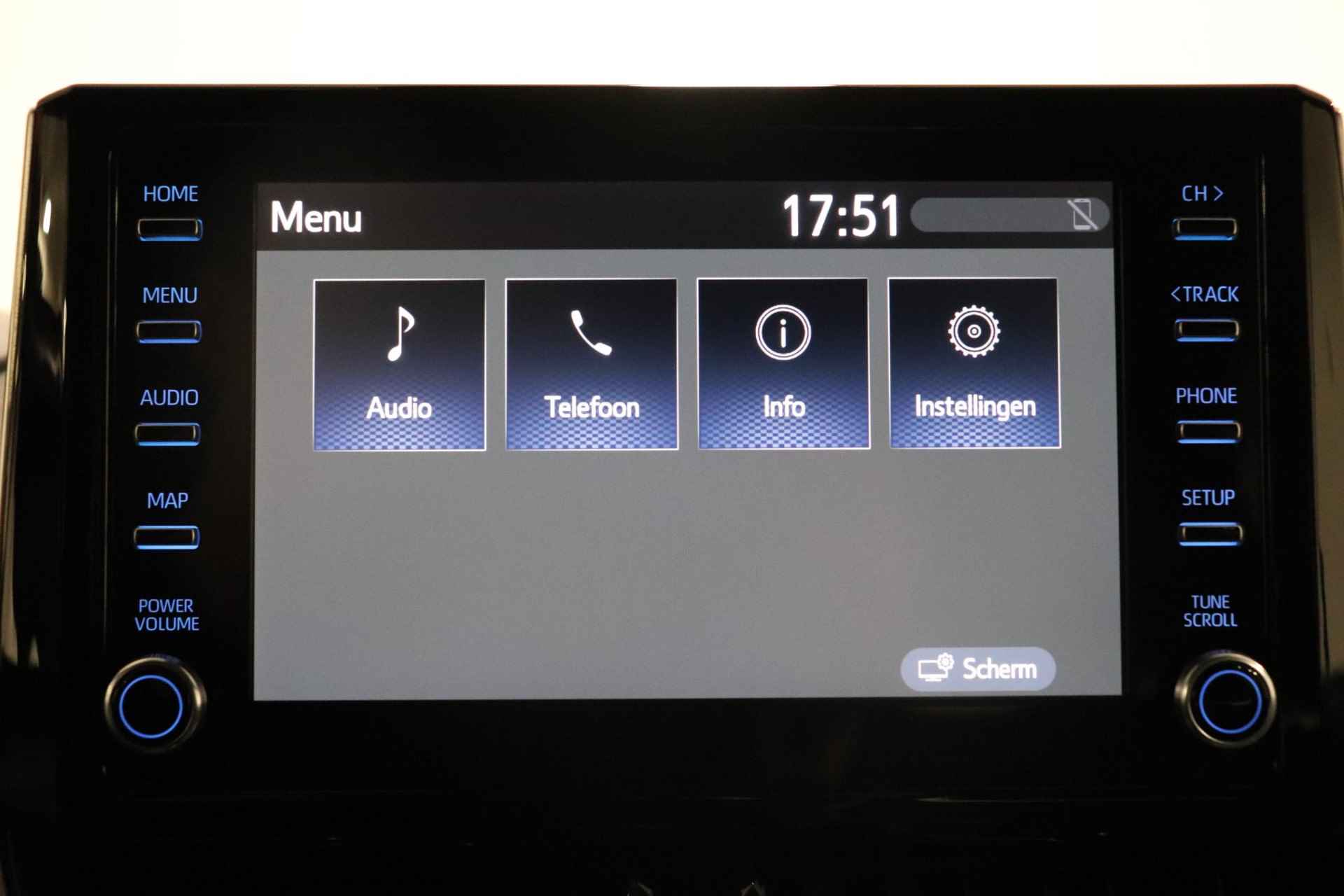 Toyota Corolla Touring Sports 1.8 Hybrid GR-Sport, Stoelverwarming,  Sensoren, All-season banden, Apple Carplay/Android Auto, Cruise & Climate control! - 26/34