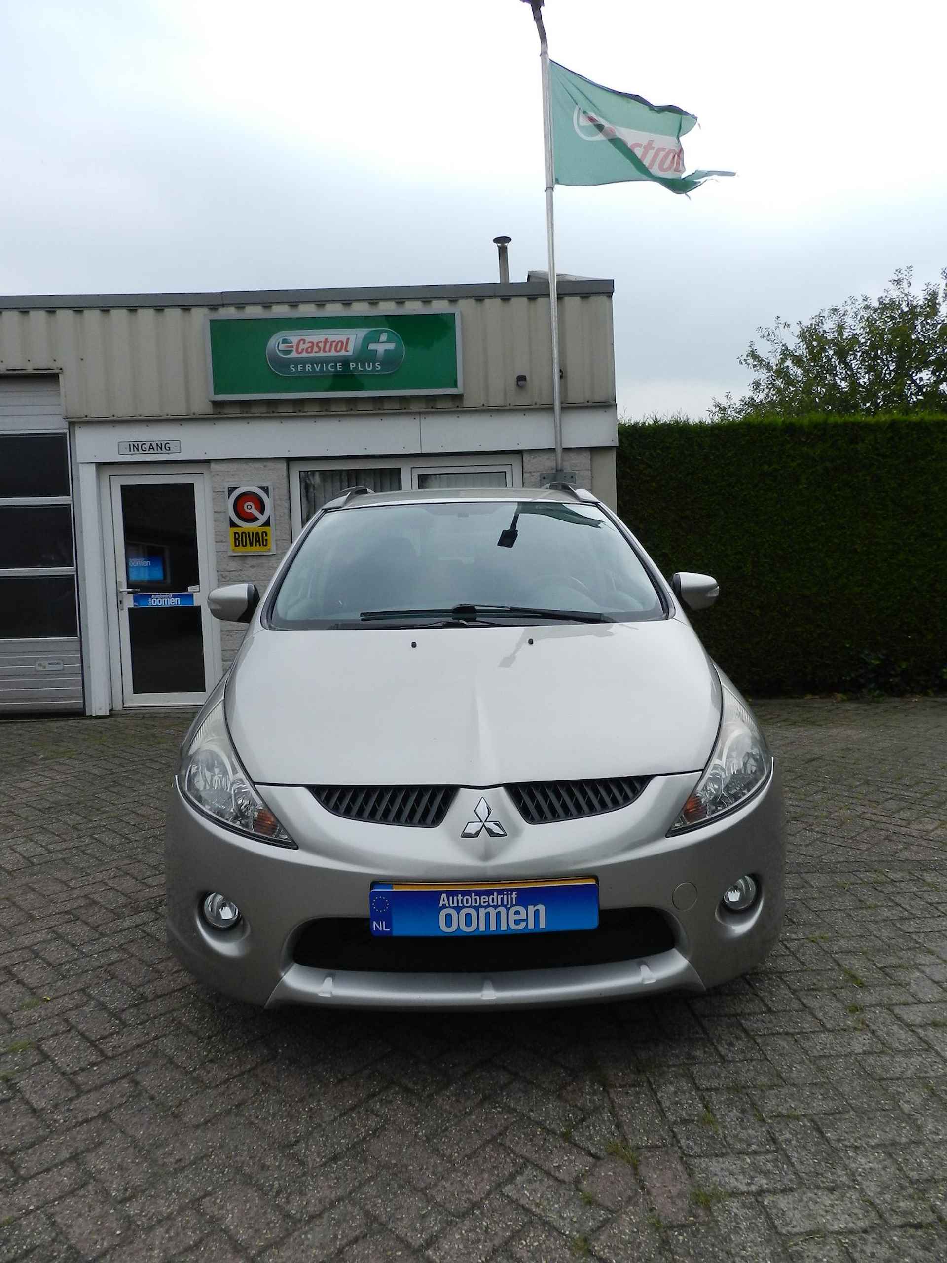 Mitsubishi Grandis 2.4-16V InSport - 7 Pers - Automaat - Cruise Control - Trekhaak - Airco - Origineel NL - NAP - 100% onderhouden - 9/23