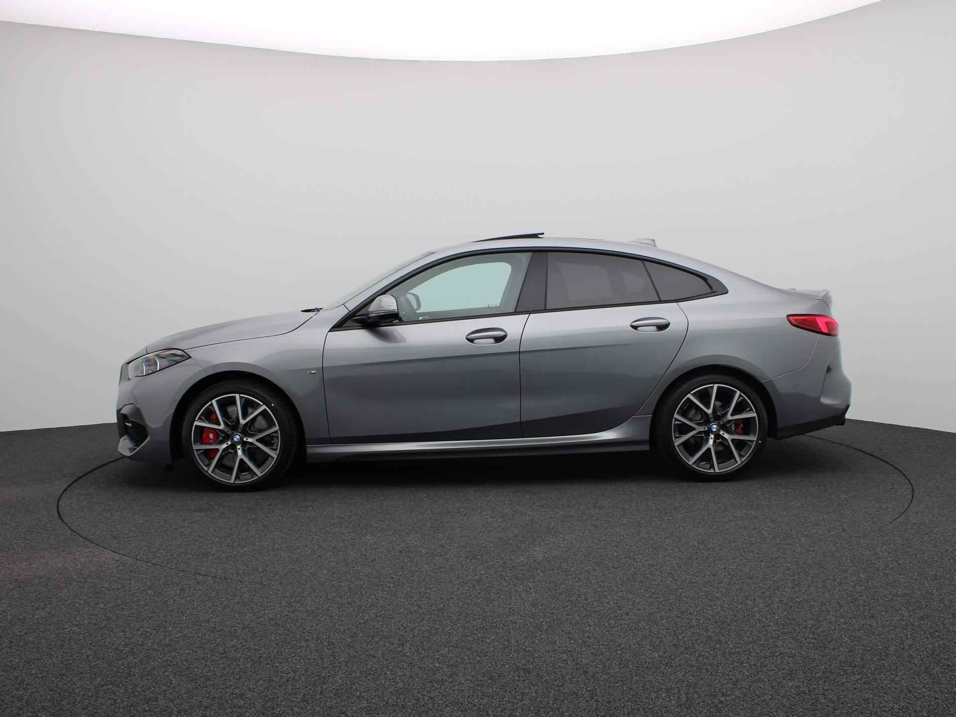 BMW 2 serie Gran Coupé 218i M Sportpakket Pro | Premium Pack | Comfort Pack | Travel Pack | Panoramadak | Active Cruise Control | DAB| HiFi | 18'' - 4/24