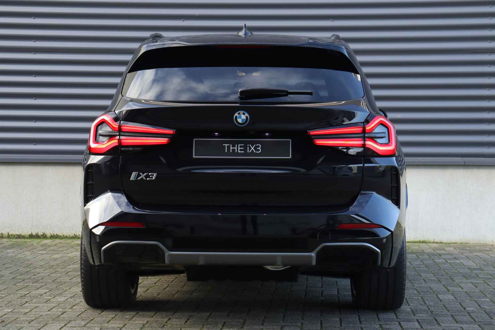 BMW iX3 | High Executive Edition | Parking Pack | Safety Pack | Shadow Line Pack - 4/43