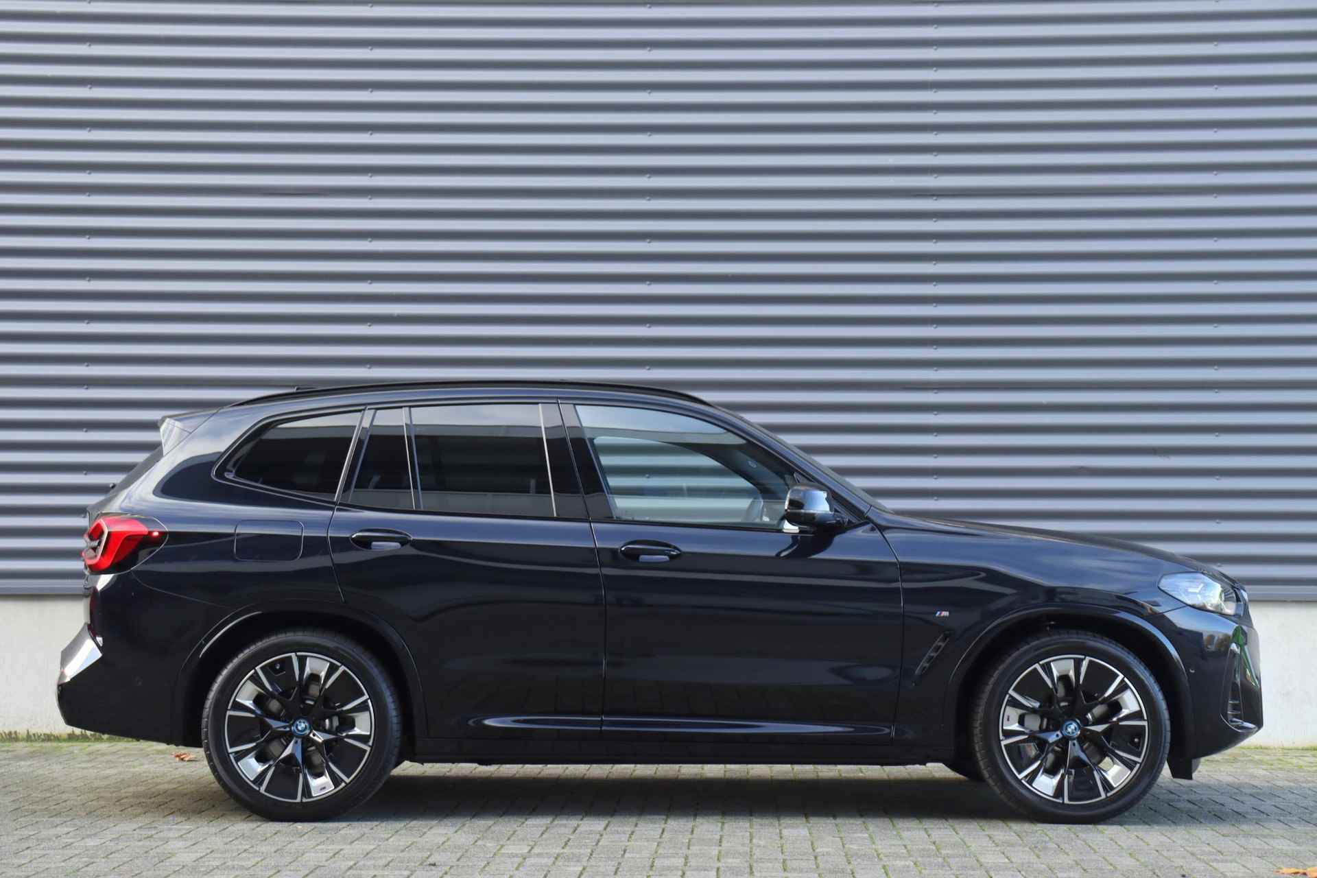 BMW iX3 | High Executive Edition | Parking Pack | Safety Pack | Shadow Line Pack - 5/43