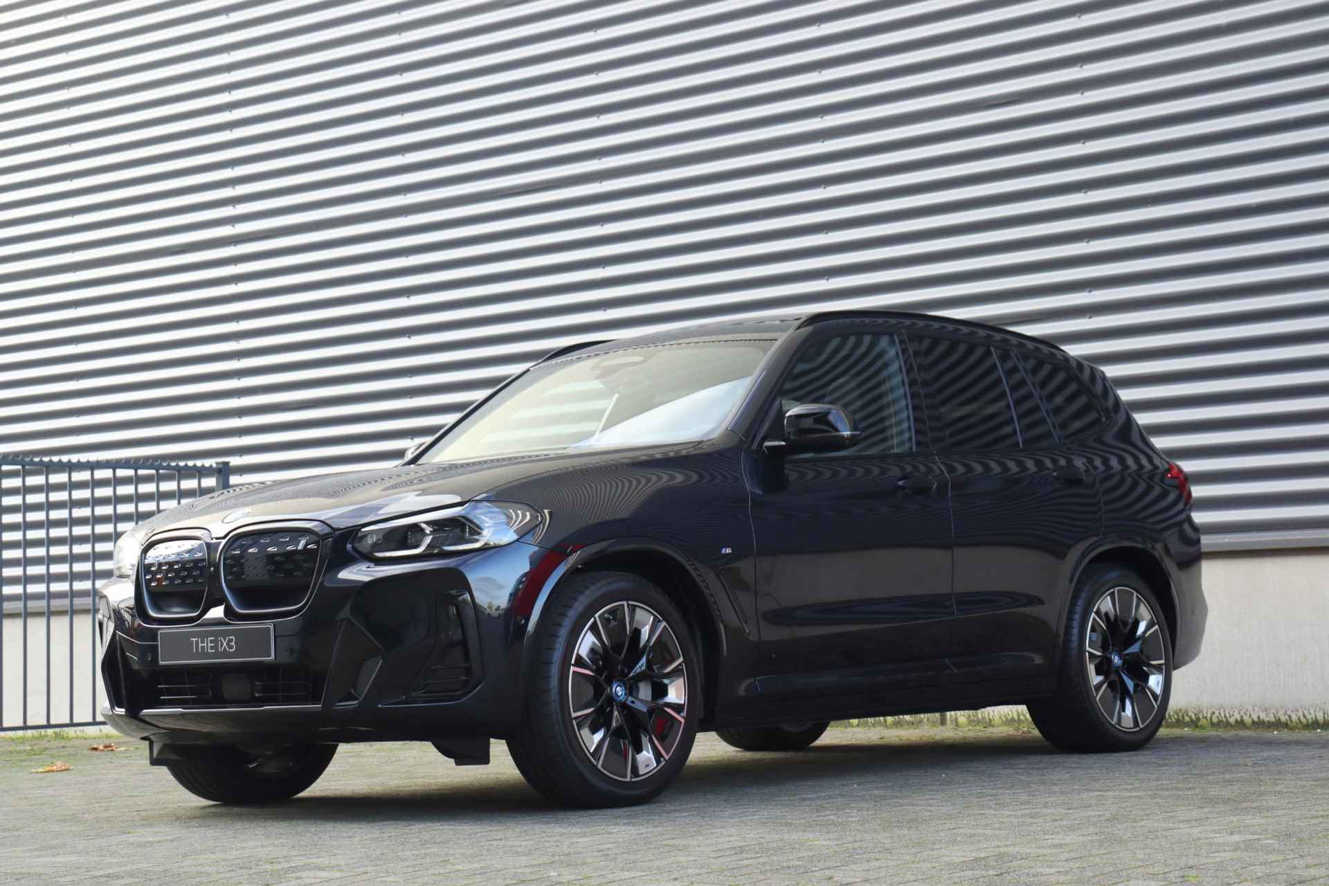 BMW iX3 | High Executive Edition | Parking Pack | Safety Pack | Shadow Line Pack - 43/43