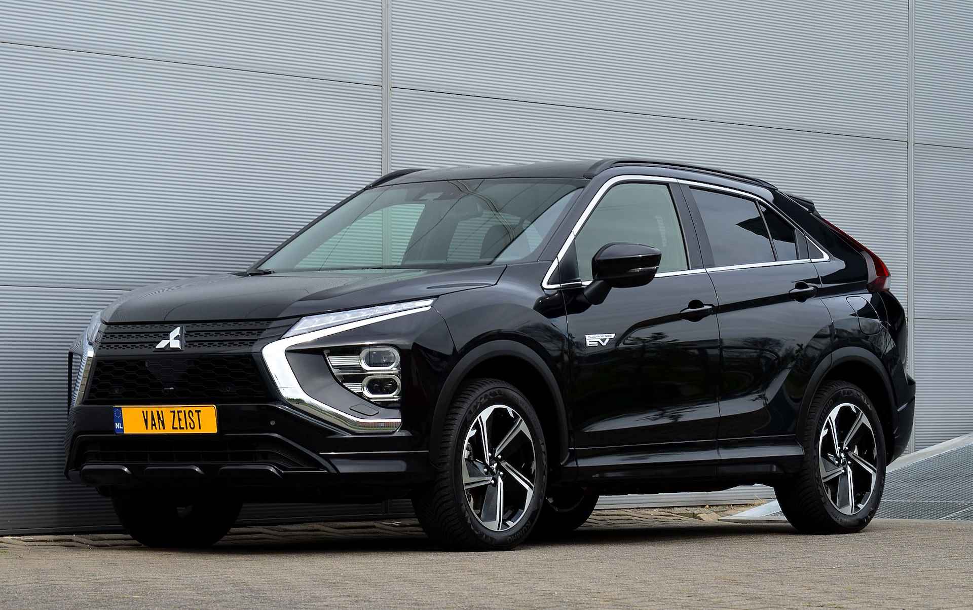 Mitsubishi Eclipse Cross PHEV 2.4 EXECUTIVE 4WD | PLUG IN HYBRID | ALL SEASON BANDEN | ADAPTIEF CRUISE | FABRIEKGARANTIE TOT 21-12-2031* | ALL-IN RIJKLAARPRIJS - 6/50