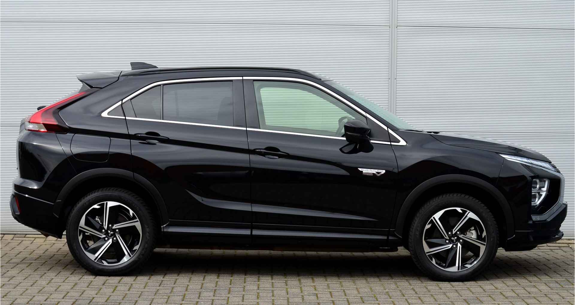 Mitsubishi Eclipse Cross PHEV 2.4 EXECUTIVE 4WD | PLUG IN HYBRID | ALL SEASON BANDEN | ADAPTIEF CRUISE | FABRIEKGARANTIE TOT 21-12-2031* | ALL-IN RIJKLAARPRIJS - 12/50