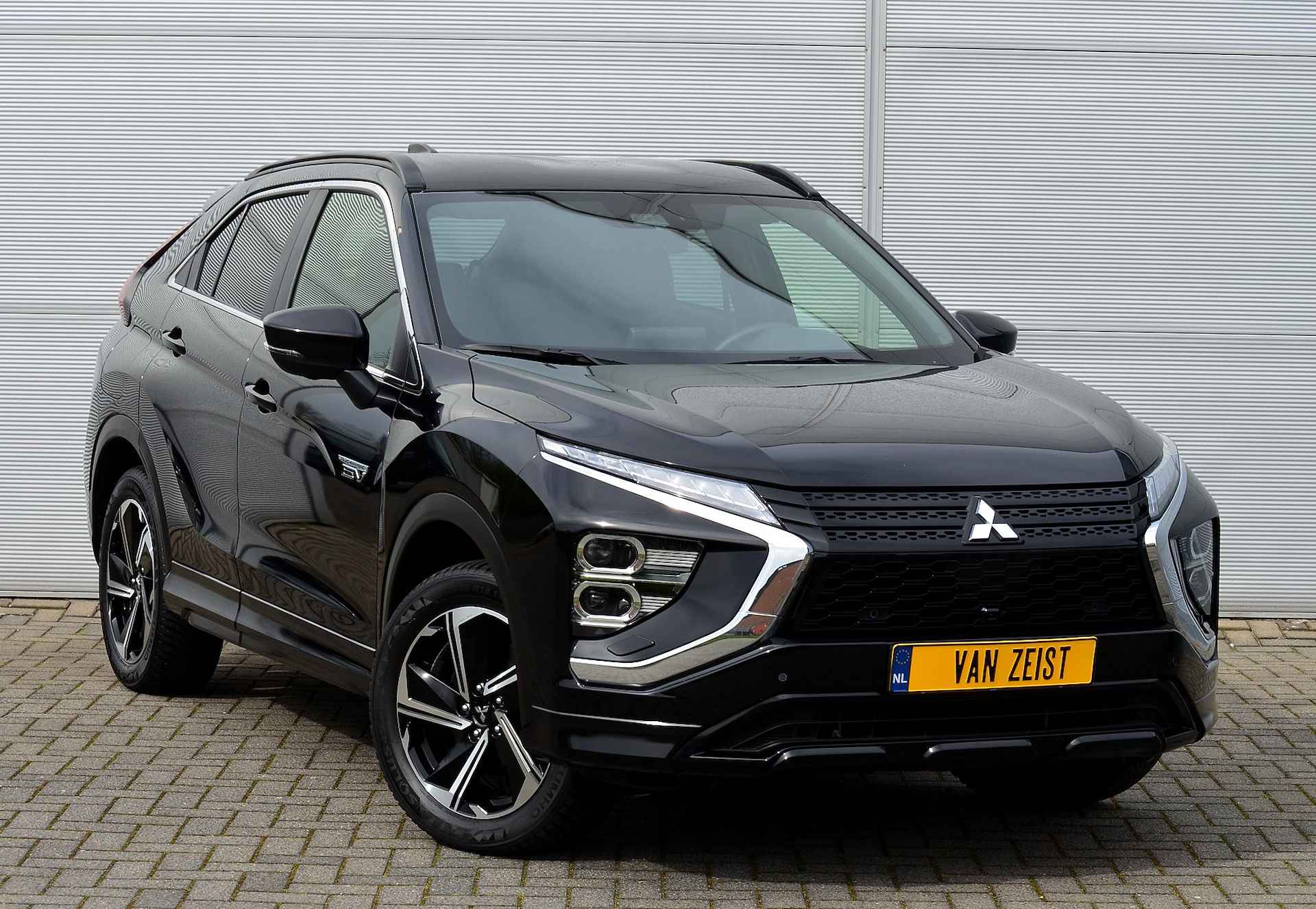 Mitsubishi Eclipse Cross PHEV 2.4 EXECUTIVE 4WD | PLUG IN HYBRID | ALL SEASON BANDEN | ADAPTIEF CRUISE | FABRIEKGARANTIE TOT 21-12-2031* | ALL-IN RIJKLAARPRIJS - 14/50