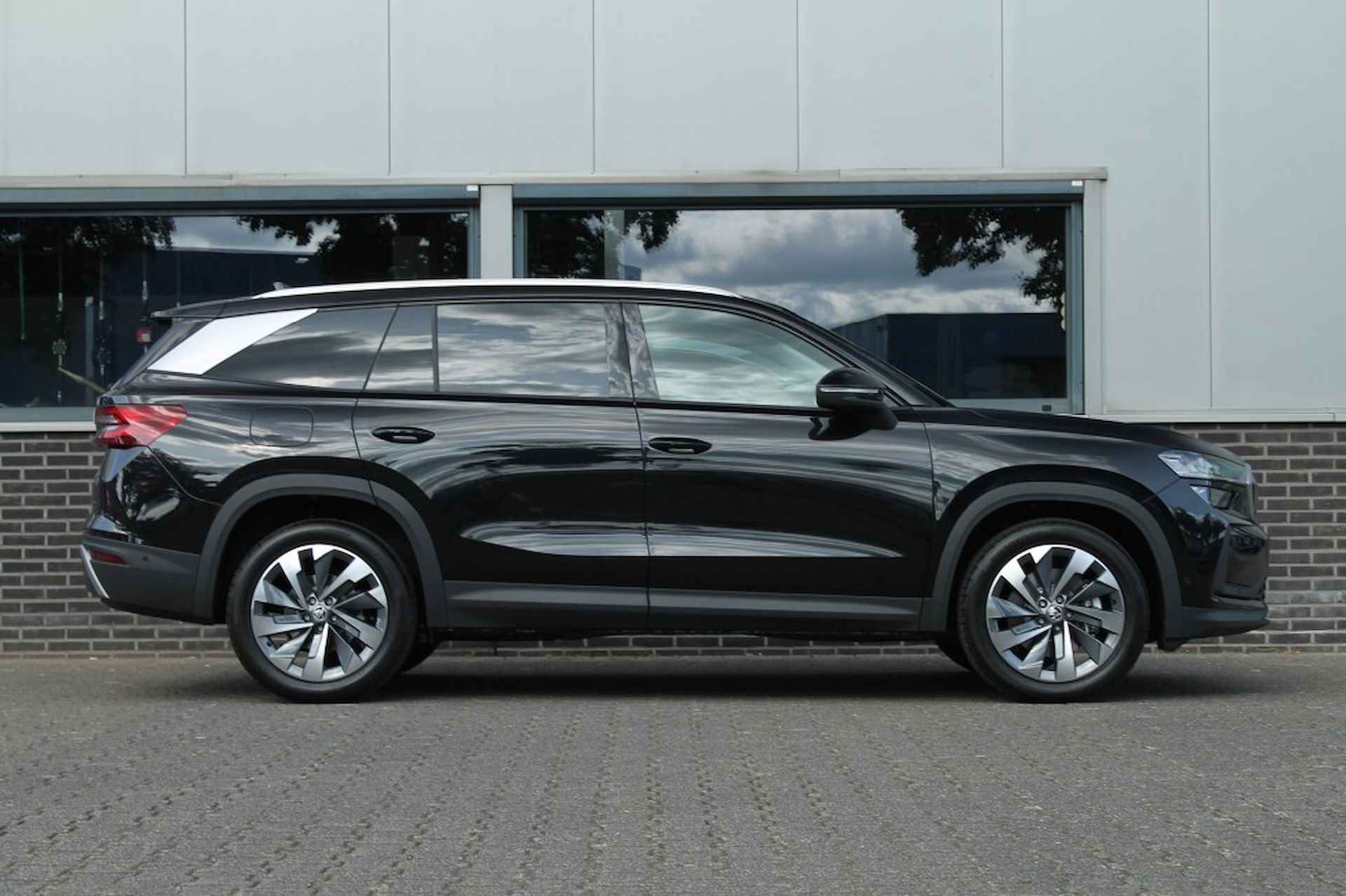 SKODA Kodiaq Selection 1.5 TSI IV PHEV - Pano - Head-Up - Trekhaak - 6/24