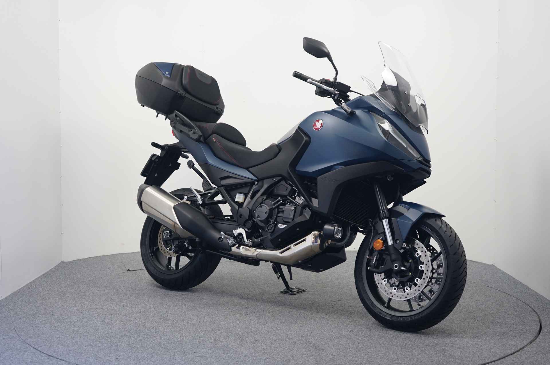 Honda NT 1100 DCT: GERESERVEERD RD - 2/19