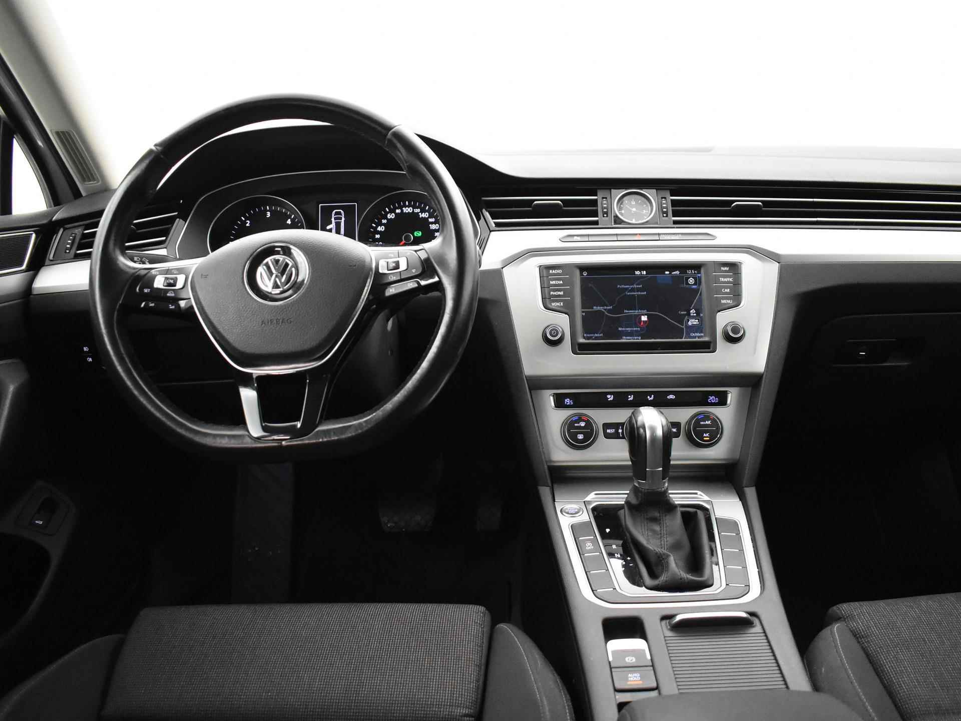 Volkswagen Passat Variant 1.6 TDI DSG AUT. COMFORTLINE + WEGKL. TREKHAAK / LED / NAVIGATIE - 4/35