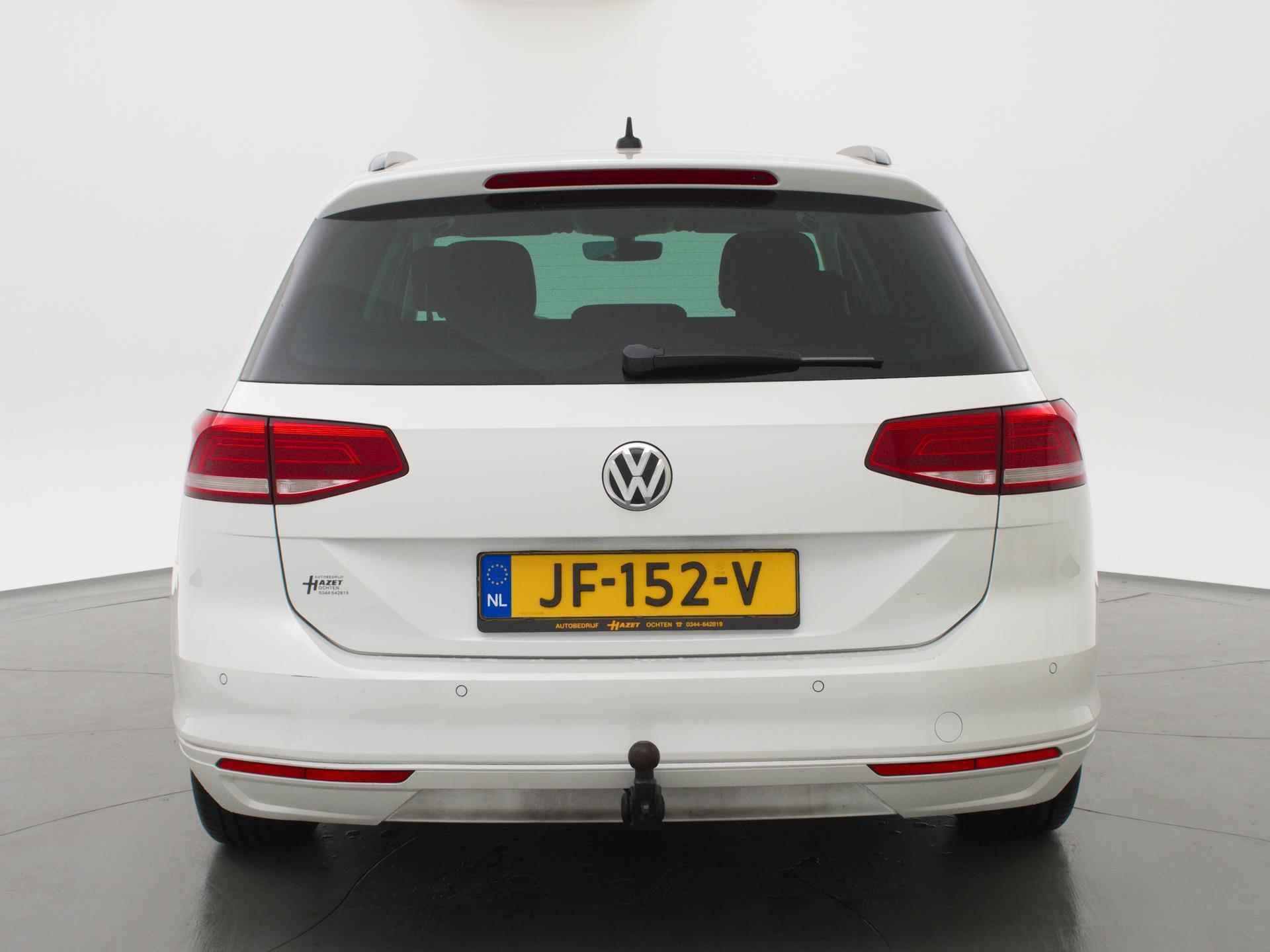 Volkswagen Passat Variant 1.6 TDI DSG AUT. COMFORTLINE + WEGKL. TREKHAAK / LED / NAVIGATIE - 8/35