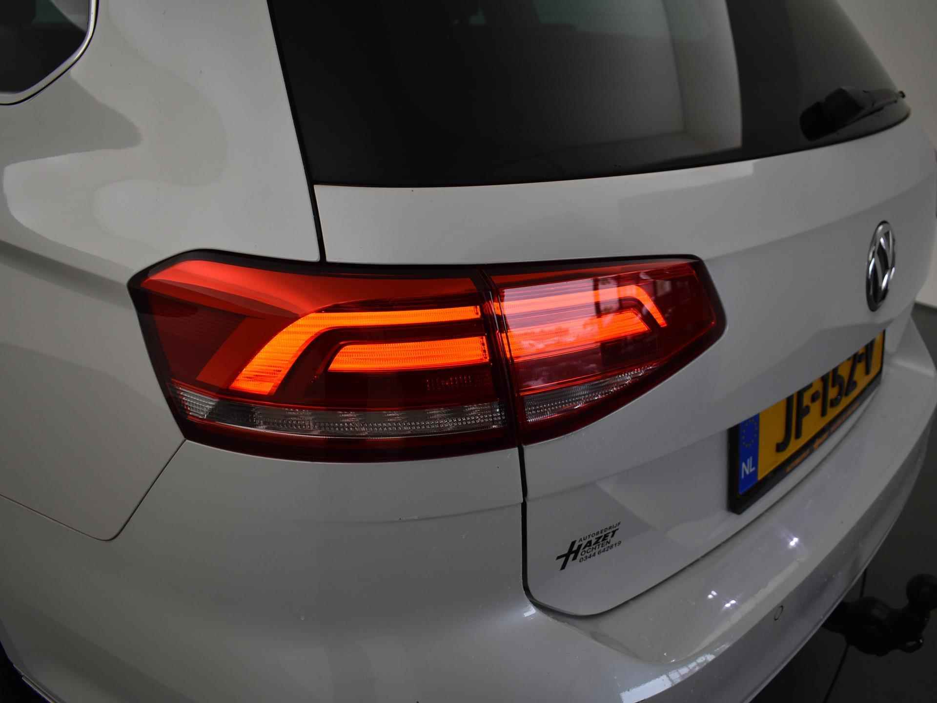 Volkswagen Passat Variant 1.6 TDI DSG AUT. COMFORTLINE + WEGKL. TREKHAAK / LED / NAVIGATIE - 21/35