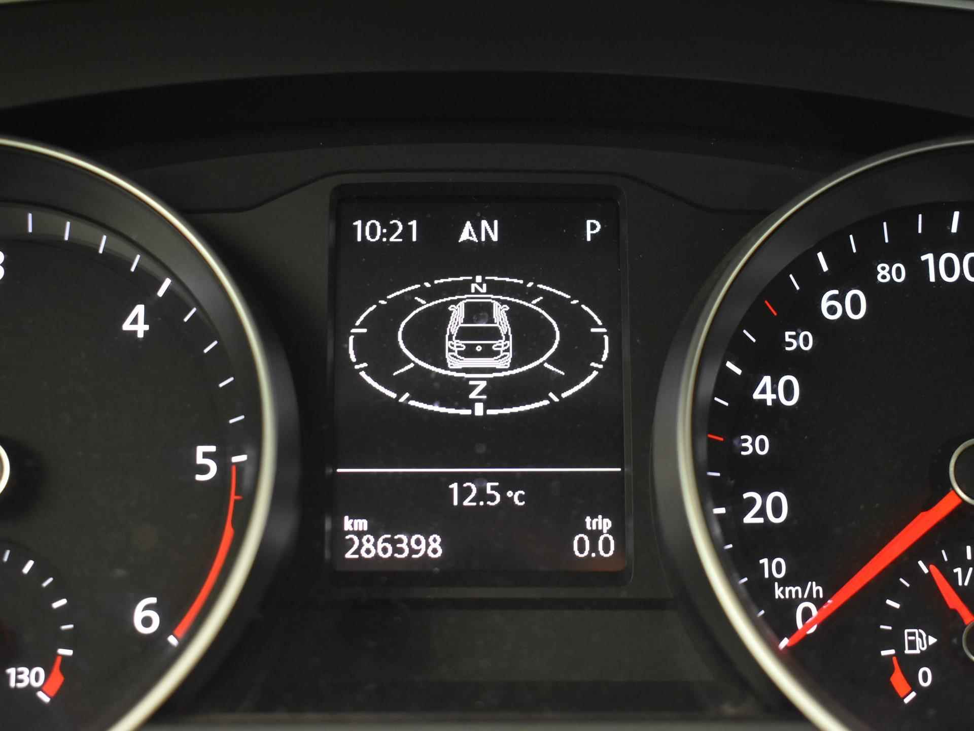 Volkswagen Passat Variant 1.6 TDI DSG AUT. COMFORTLINE + WEGKL. TREKHAAK / LED / NAVIGATIE - 27/35