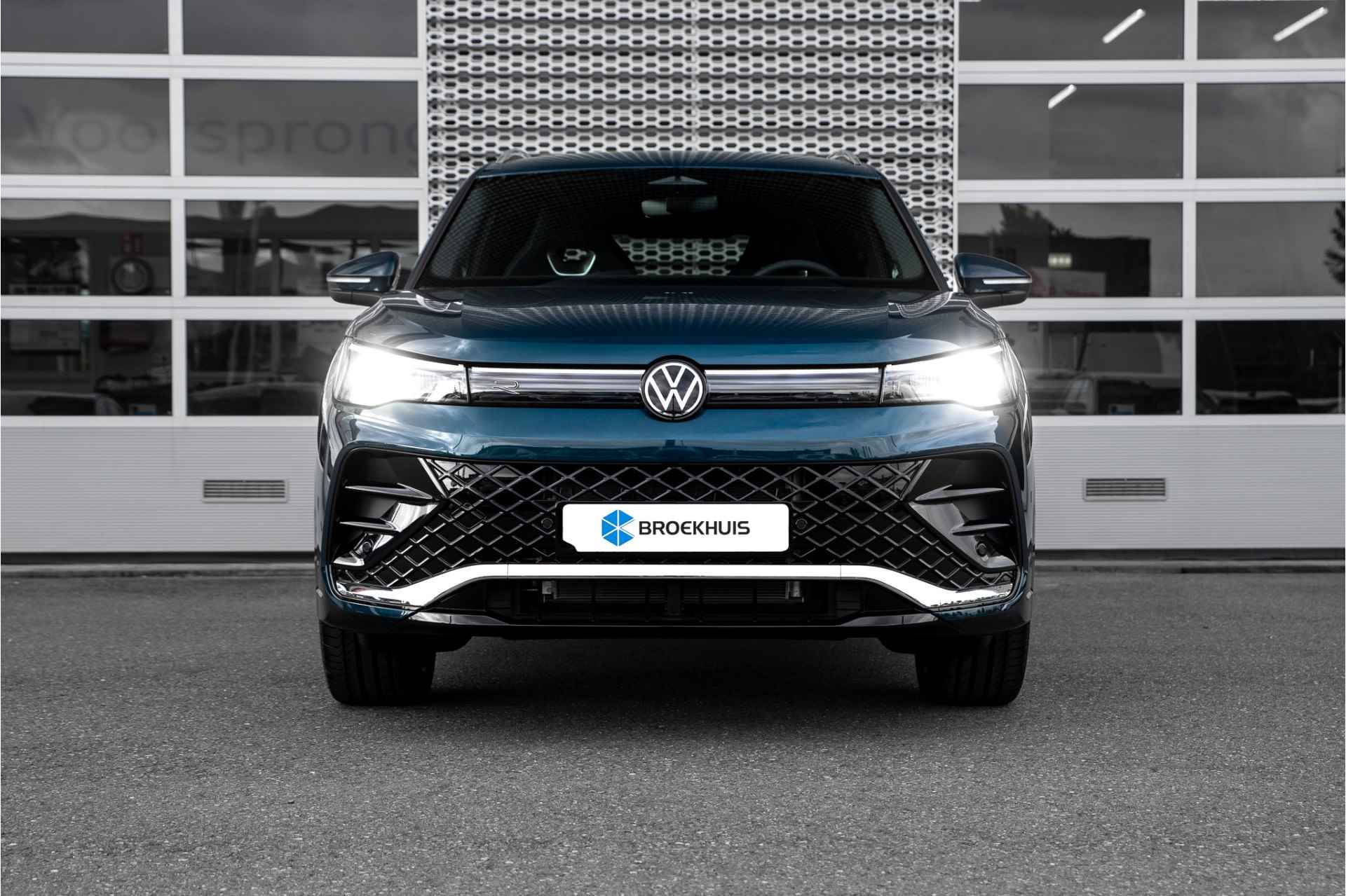 Volkswagen Tiguan 1.5 TSI 204pk PHEV R-Line Business | 20" | Trekhaak | Dynamic Chassis Control Pro | - 3/35