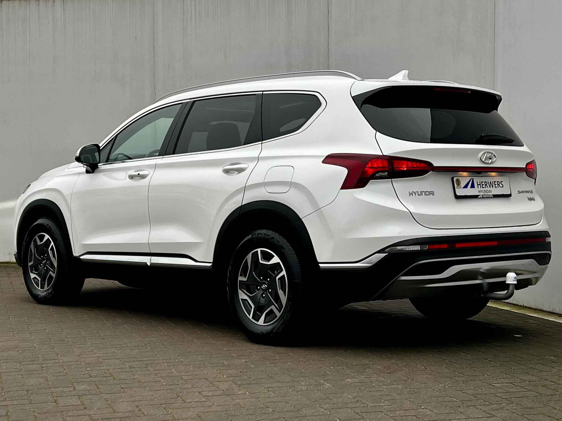 Hyundai Santa Fe 1.6 T-GDI HEV 230pk Comfort Smart Sky / Afneembare trekhaak 1.650 kg / Origineel NL Auto / Dealer onderhouden / 5 zitplaatsen / Navigatie / Apple Carplay Android / - 22/64