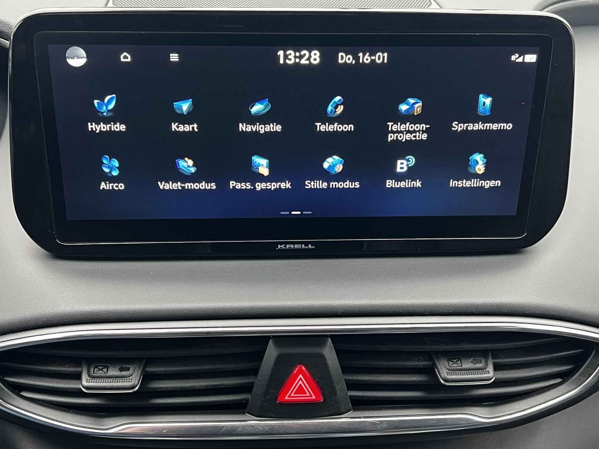 Hyundai Santa Fe 1.6 T-GDI HEV 230pk Comfort Smart Sky / Afneembare trekhaak 1.650 kg / Origineel NL Auto / Dealer onderhouden / 5 zitplaatsen / Navigatie / Apple Carplay Android / - 47/64