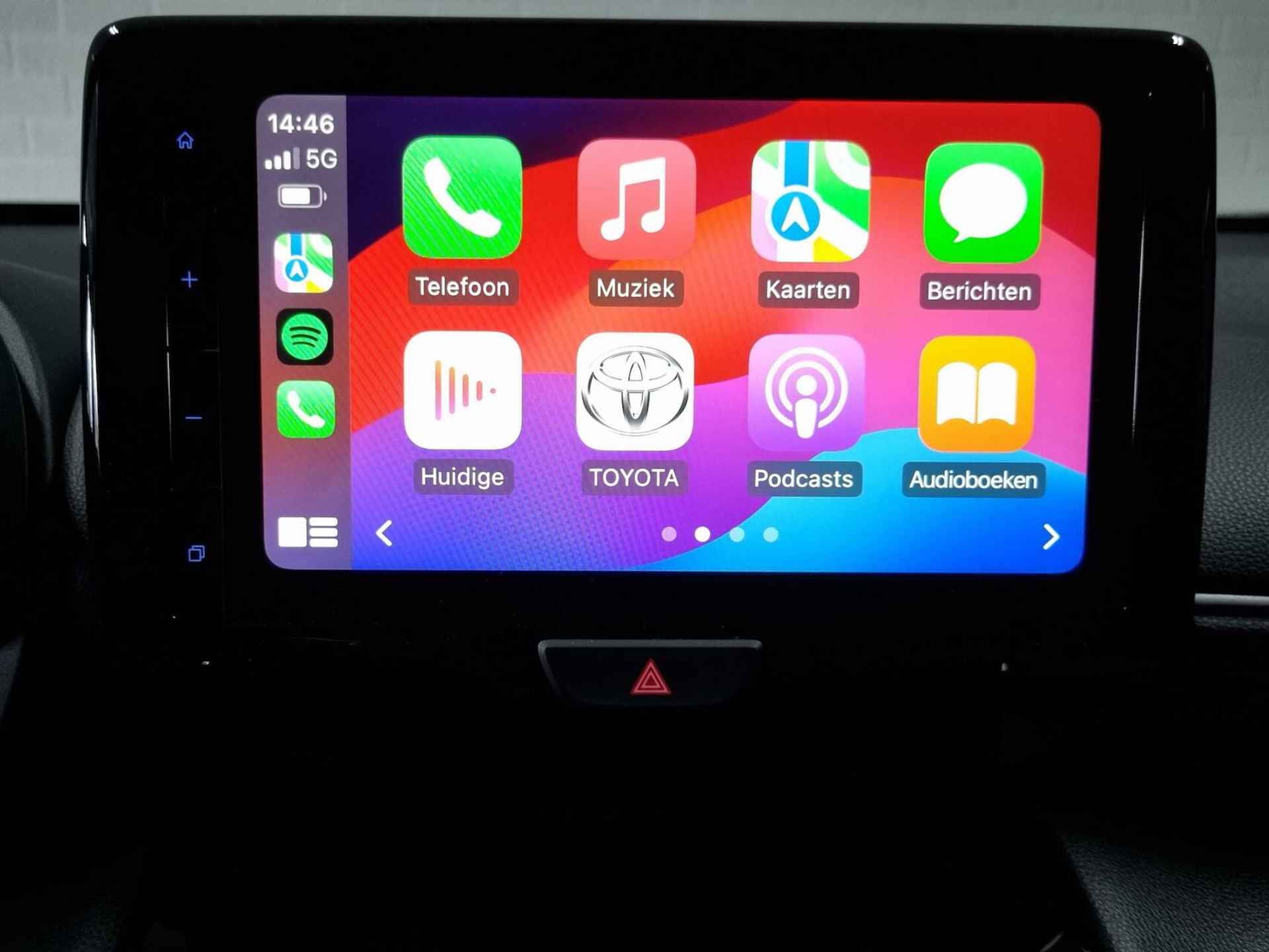 Toyota Yaris Cross 1.5 Hybrid Dynamic / Apple Carplay - Android auto / NAV - 7/58