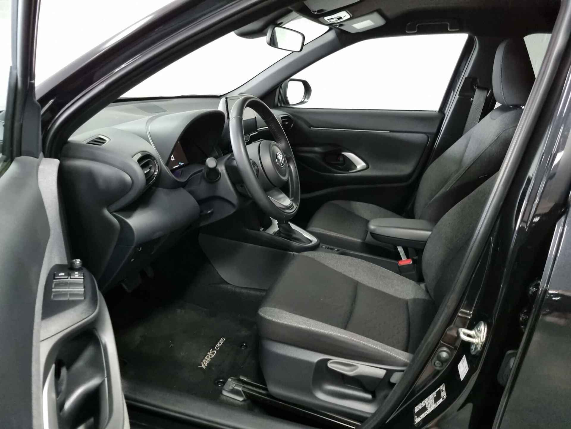 Toyota Yaris Cross 1.5 Hybrid Dynamic / Apple Carplay - Android auto / NAV - 13/58