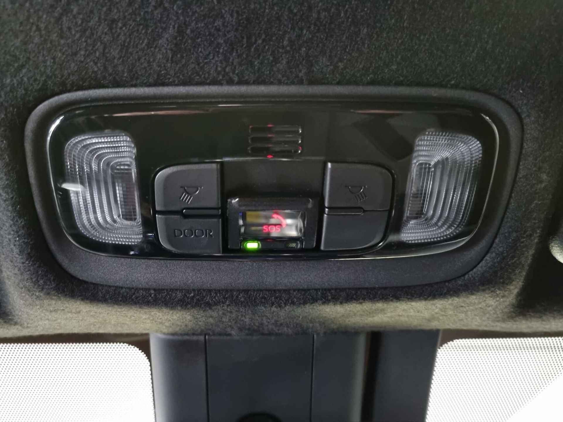 Toyota Yaris Cross 1.5 Hybrid Dynamic / Apple Carplay - Android auto / NAV - 57/58