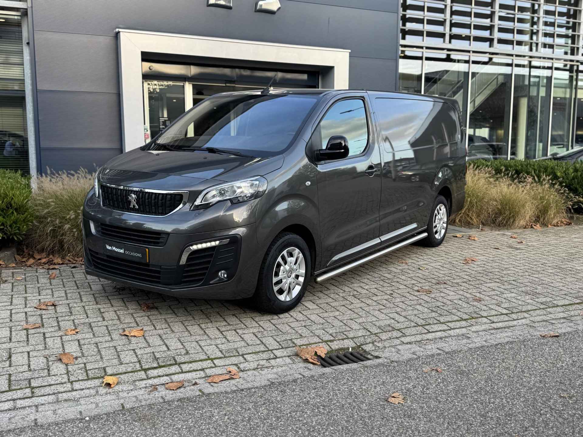 Peugeot Expert 2.0 BlueHDI 145 Long Asphalt BPM vrij l Euro6 en zeer compleet en netjes - 4/26