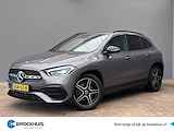 Mercedes-Benz GLA 180 AMG Line | AMG-Styling | Camera | Stoelverwarming | Elek.Klep | Alcantara/Leder | 19'' Lichtmetaal | Widescreen! | Automaat | Navigatie | Keyless | Sportstoelen | Bluetooth | Clima | Cruise | Carplay | 2023!