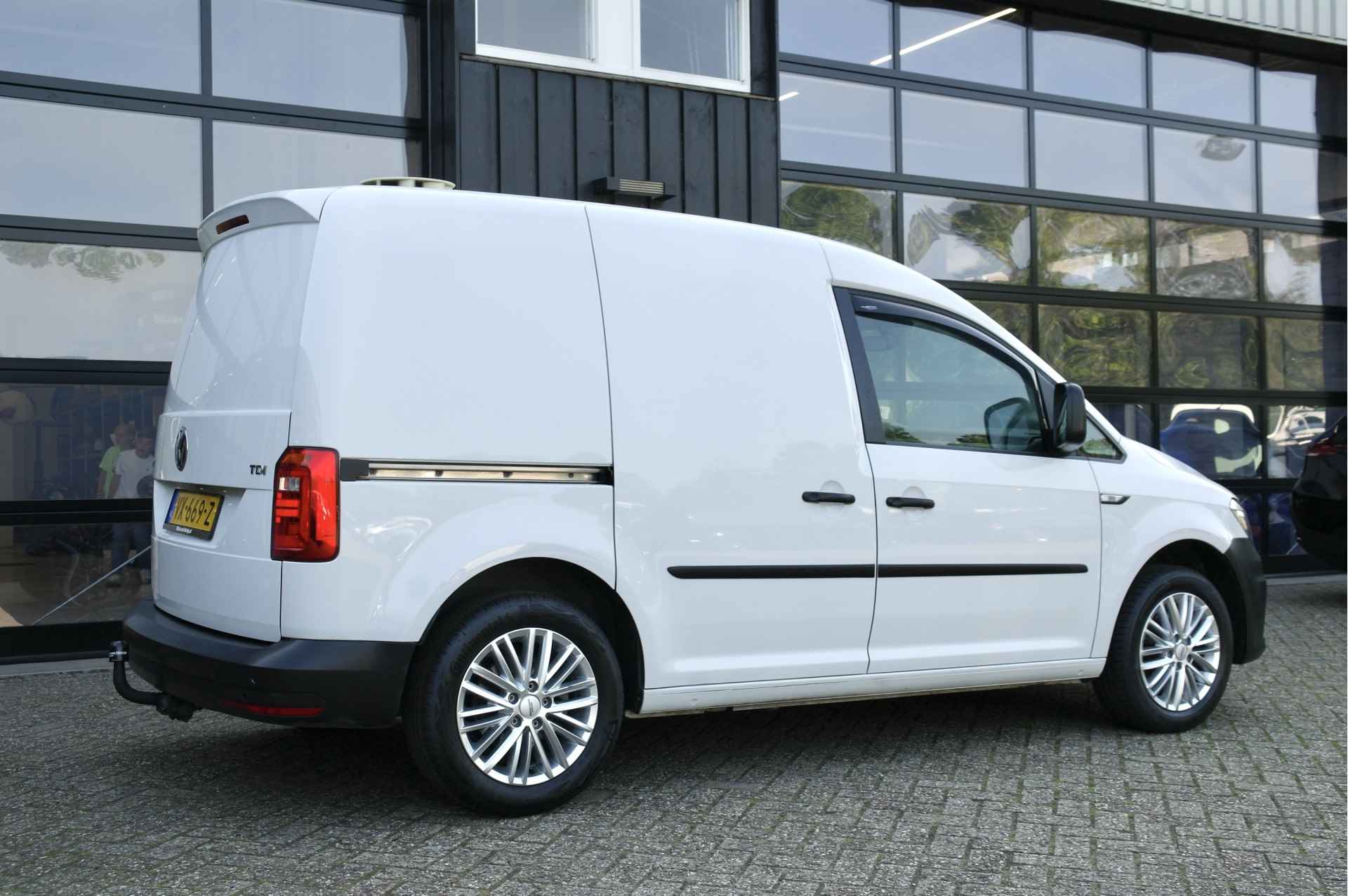 Volkswagen Caddy 1.6 TDI L1H1 Highline MARGE | Cruise | LED | Trekhaak | Stoelverwarming - 3/38