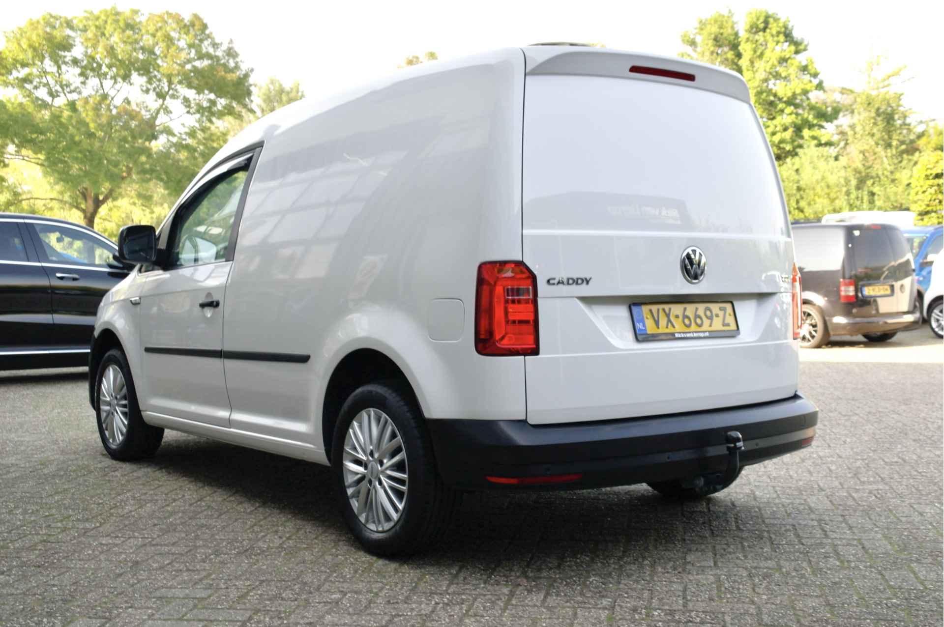 Volkswagen Caddy 1.6 TDI L1H1 Highline MARGE | Cruise | LED | Trekhaak | Stoelverwarming - 24/38