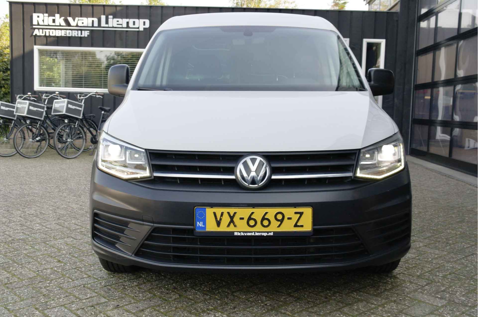 Volkswagen Caddy 1.6 TDI L1H1 Highline MARGE | Cruise | LED | Trekhaak | Stoelverwarming - 25/38