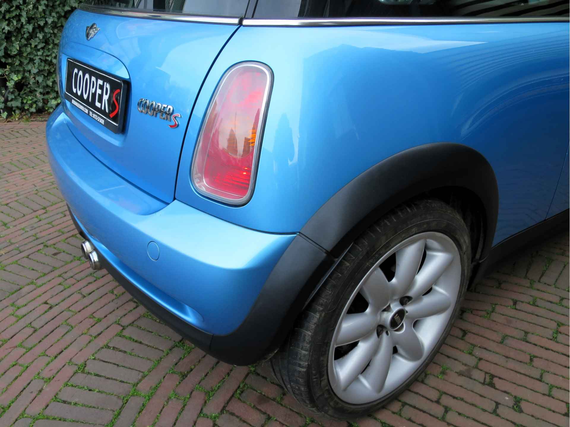 MINI Cooper S 1.6 Chili R53 Youngtimer met Xenon, Airco en 17" - 24/42