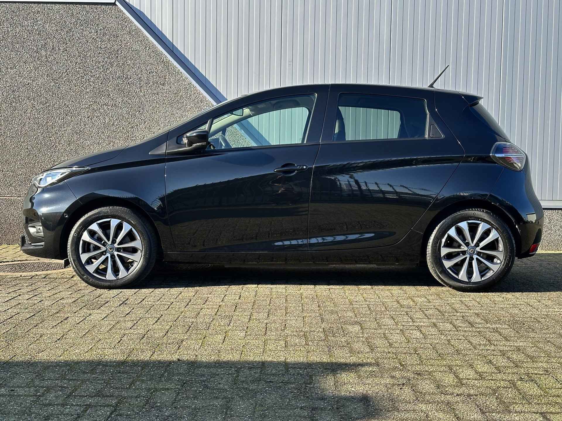 Renault ZOE R135 Intens 52 kWh Automaat / Dealer onderhouden / Koopaccu SoH 94,06 % / WLTP 350km / Navi groot scherm / Apple Carplay Android / Drie fase laden / CSS snelladen / Stuur- en stoelverwarming / - 9/53