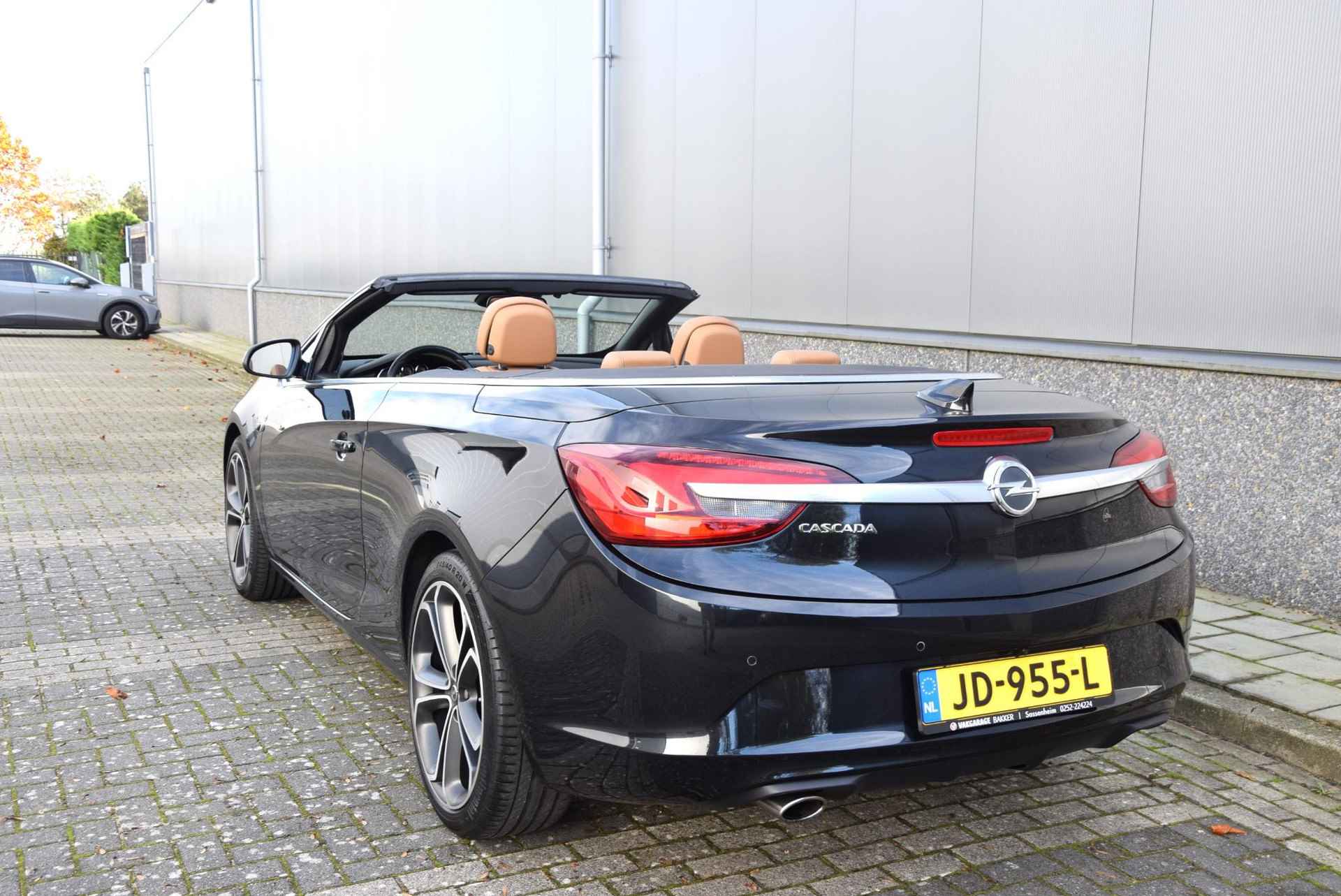 Opel Cascada 1.4 Turbo ecoFLEX Innovation - 7/34