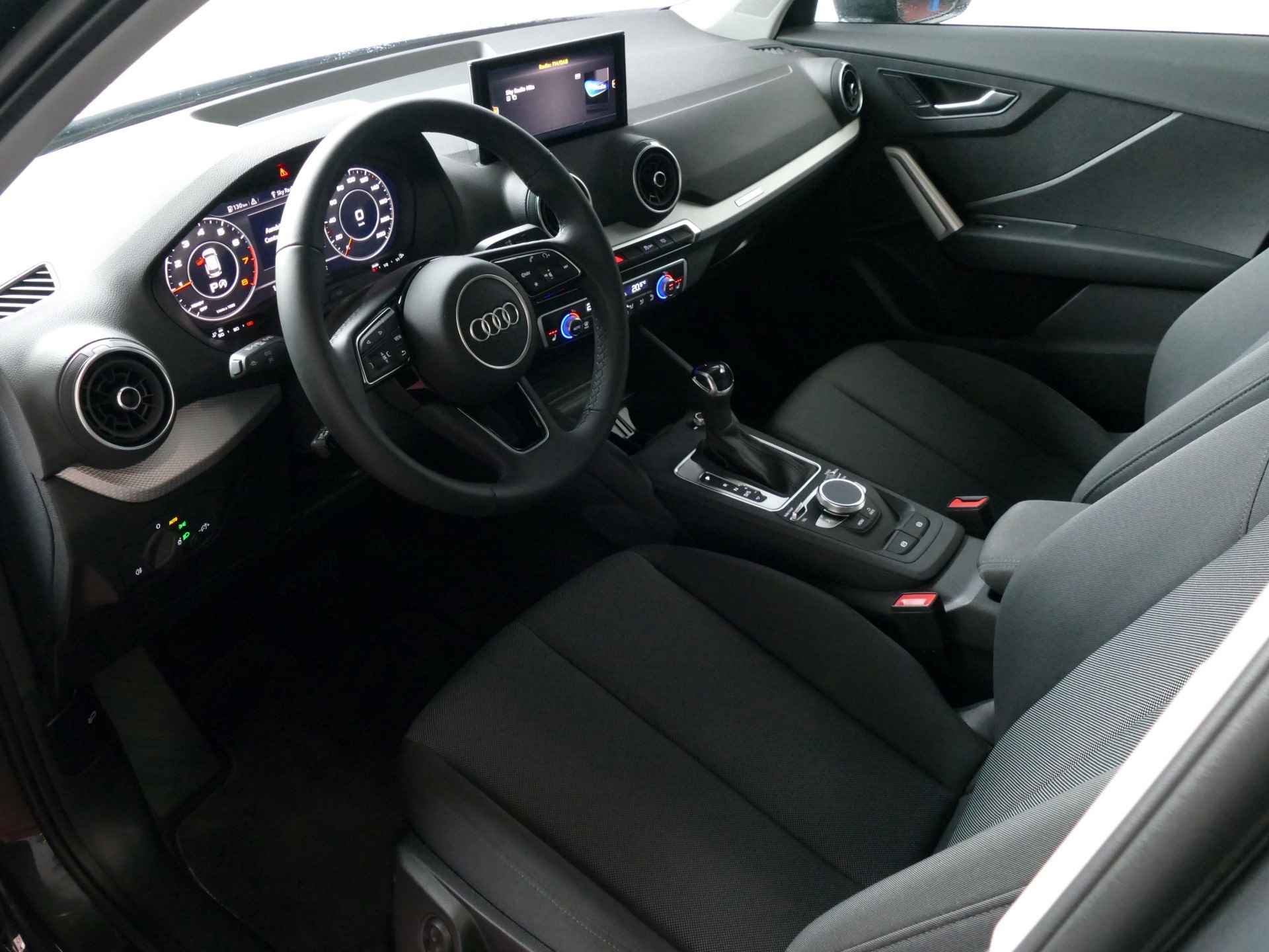 Audi Q2 35 TFSI 1.5 150PK VIR.COCKPIT CARPLAY NAVI S EDITION CAMERA MATRIX LED STOELVERW. PDC 02/2024 - 3/73