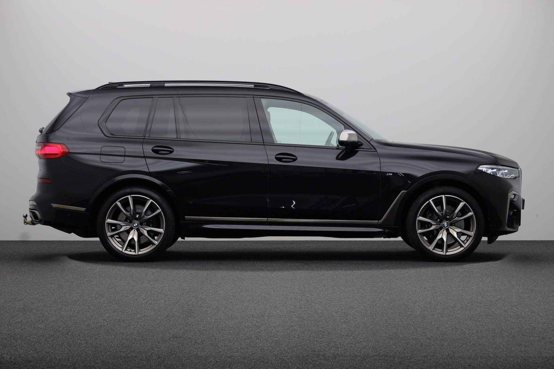 BMW X7 M50i High Executive | Bowers & Wilkins Diamond Surround Sound System | Executive Drive Pro | Comforttoegang | Integrale actieve besturing | Deuren Soft-Close-Automatic | Glazen panoramadak Sky Lounge | Stoelvent - 11/36