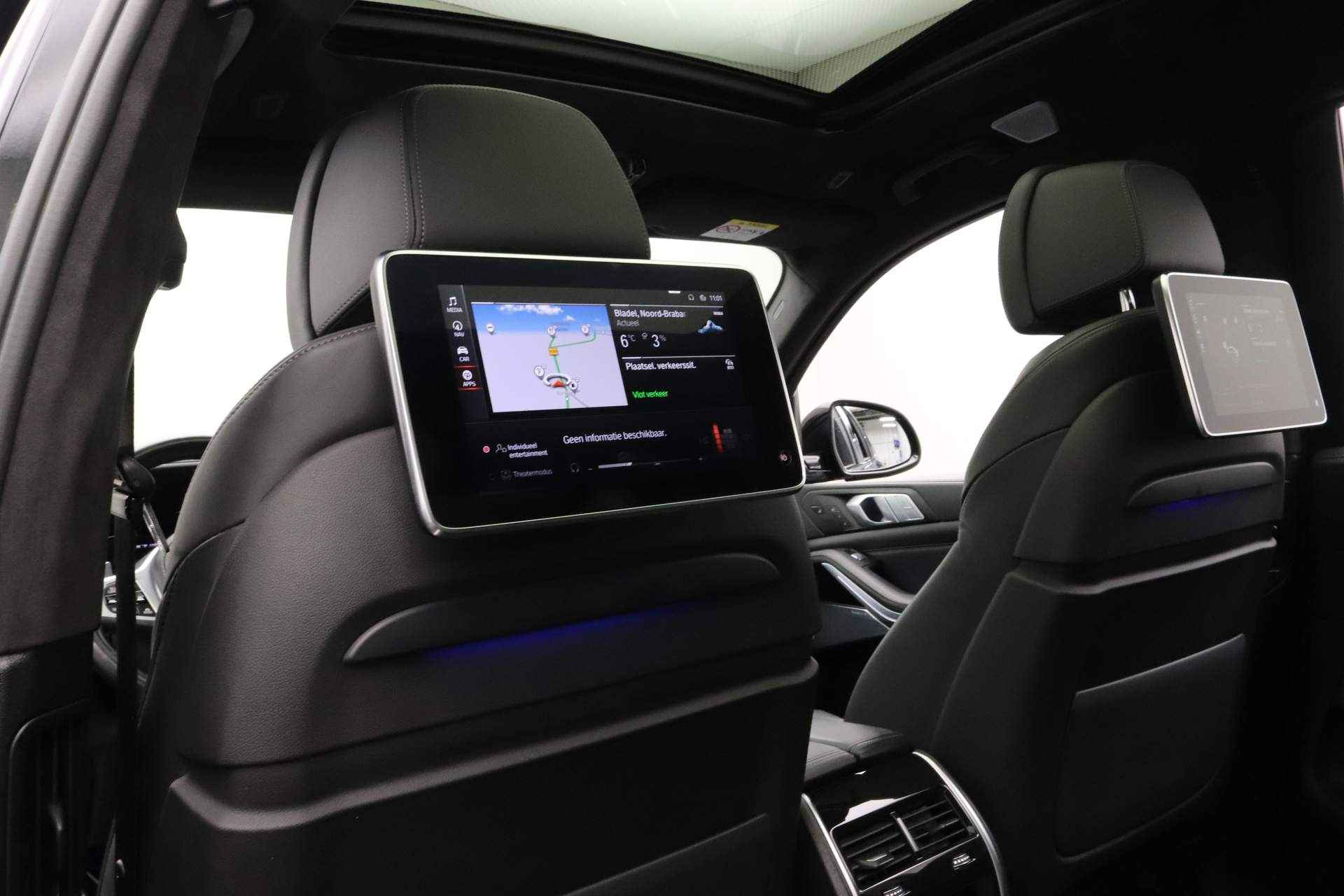 BMW X7 M50i High Executive | Bowers & Wilkins Diamond Surround Sound System | Executive Drive Pro | Comforttoegang | Integrale actieve besturing | Deuren Soft-Close-Automatic | Glazen panoramadak Sky Lounge | Stoelvent - 25/36