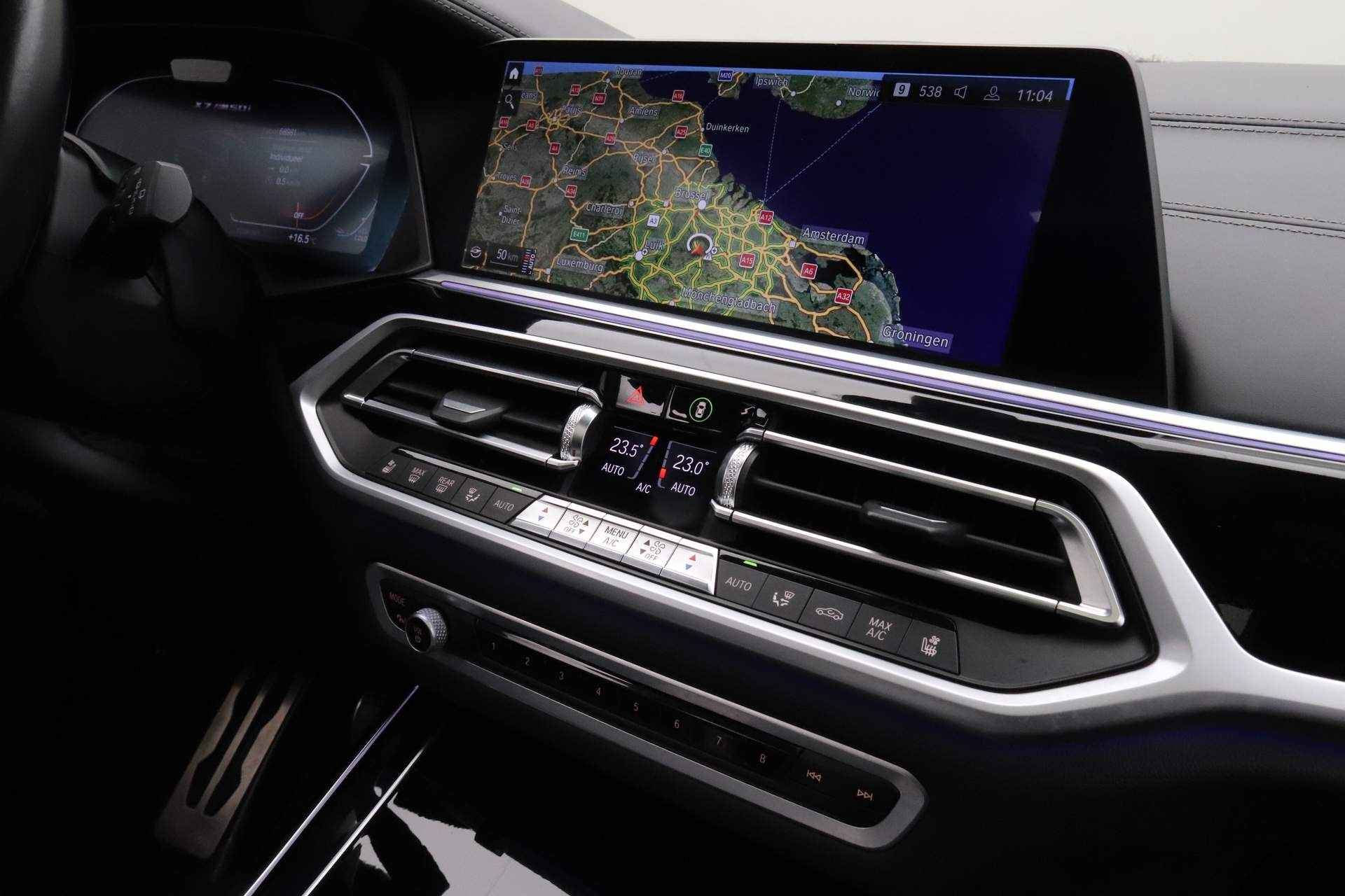 BMW X7 M50i High Executive | Bowers & Wilkins Diamond Surround Sound System | Executive Drive Pro | Comforttoegang | Integrale actieve besturing | Deuren Soft-Close-Automatic | Glazen panoramadak Sky Lounge | Stoelvent - 30/36