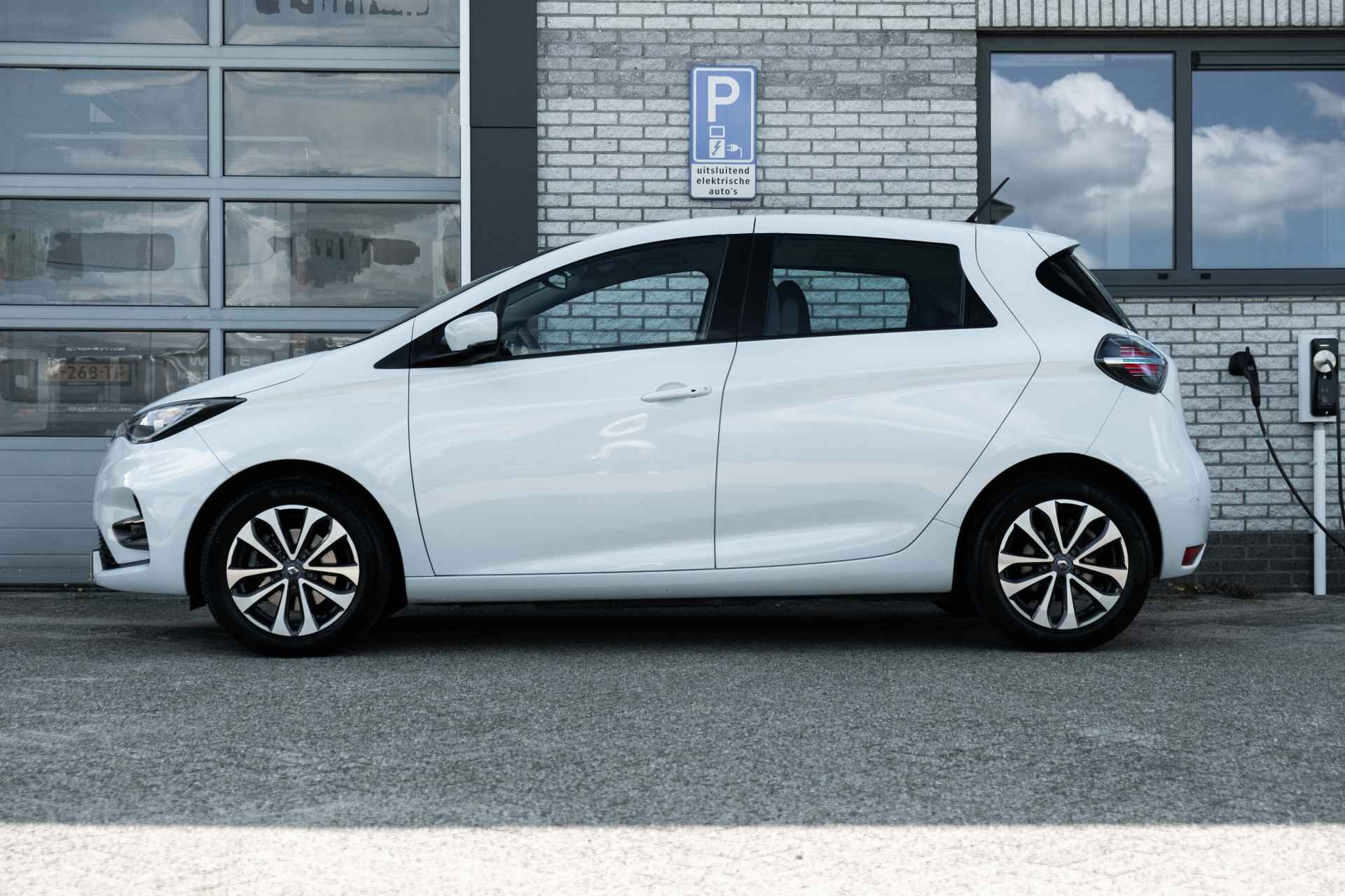 Renault ZOE R 135 PK Zen 52 kWh (ex Accu) | ECC | 400 km aktieradius | Parkeersensoren achter | plus accu € 6000,- meerprijs | incl. Bovag rijklaarpakket met 12 maanden garantie - 5/58