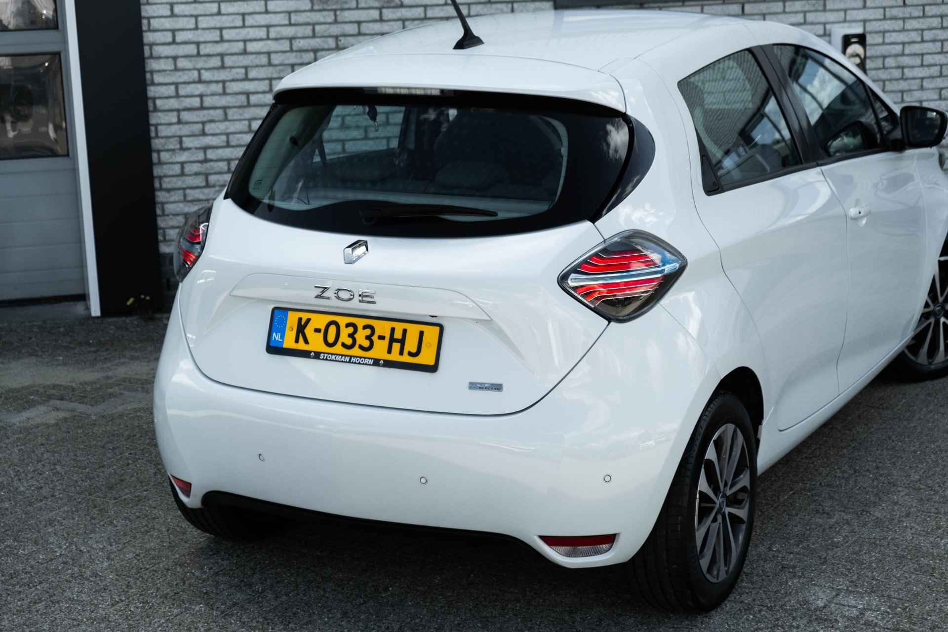 Renault ZOE R 135 PK Zen 52 kWh (ex Accu) | ECC | 400 km aktieradius | Parkeersensoren achter | plus accu € 6000,- meerprijs | incl. Bovag rijklaarpakket met 12 maanden garantie - 17/58