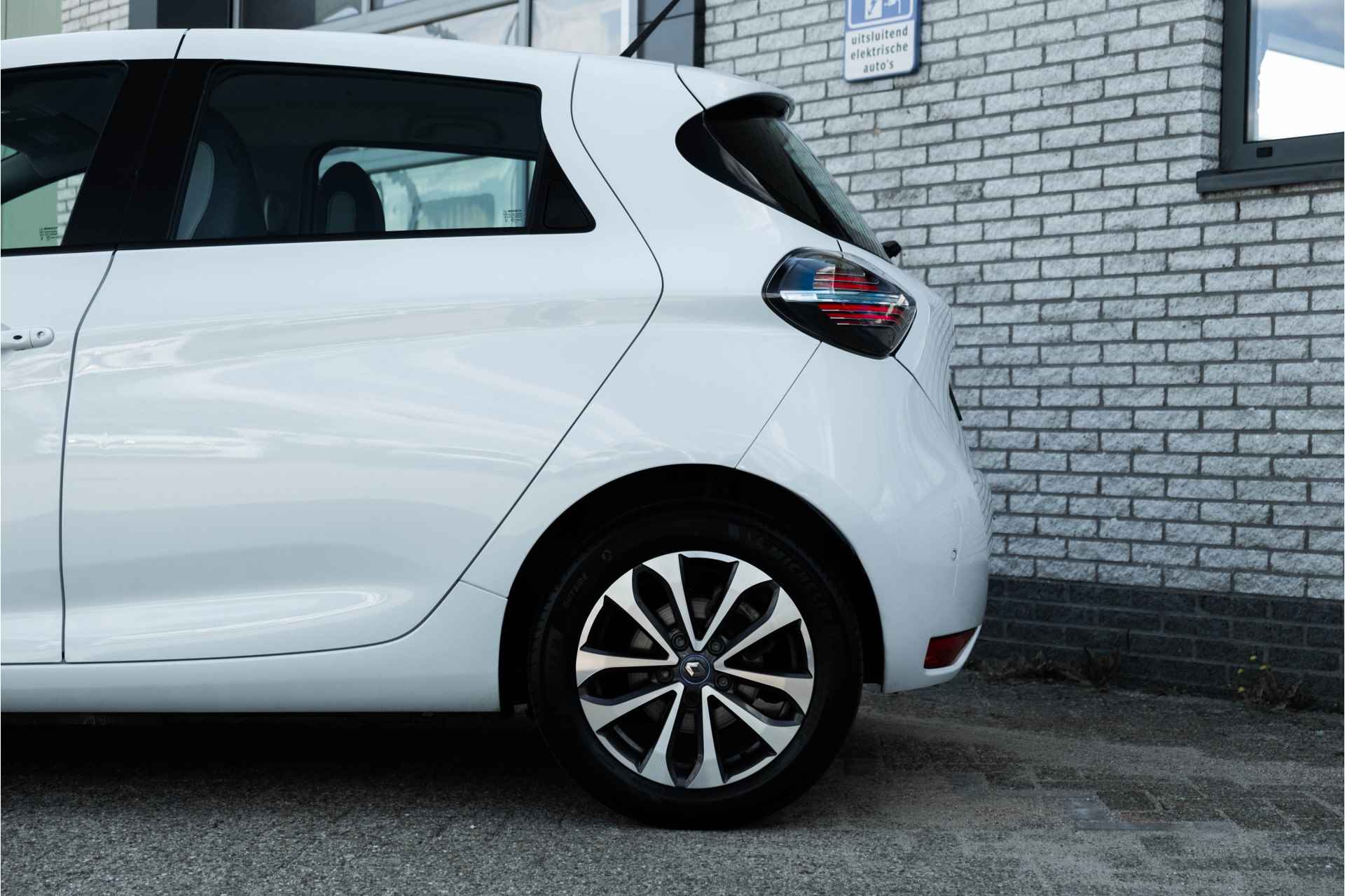 Renault ZOE R 135 PK Zen 52 kWh (ex Accu) | ECC | 400 km aktieradius | Parkeersensoren achter | plus accu € 6000,- meerprijs | incl. Bovag rijklaarpakket met 12 maanden garantie - 21/58