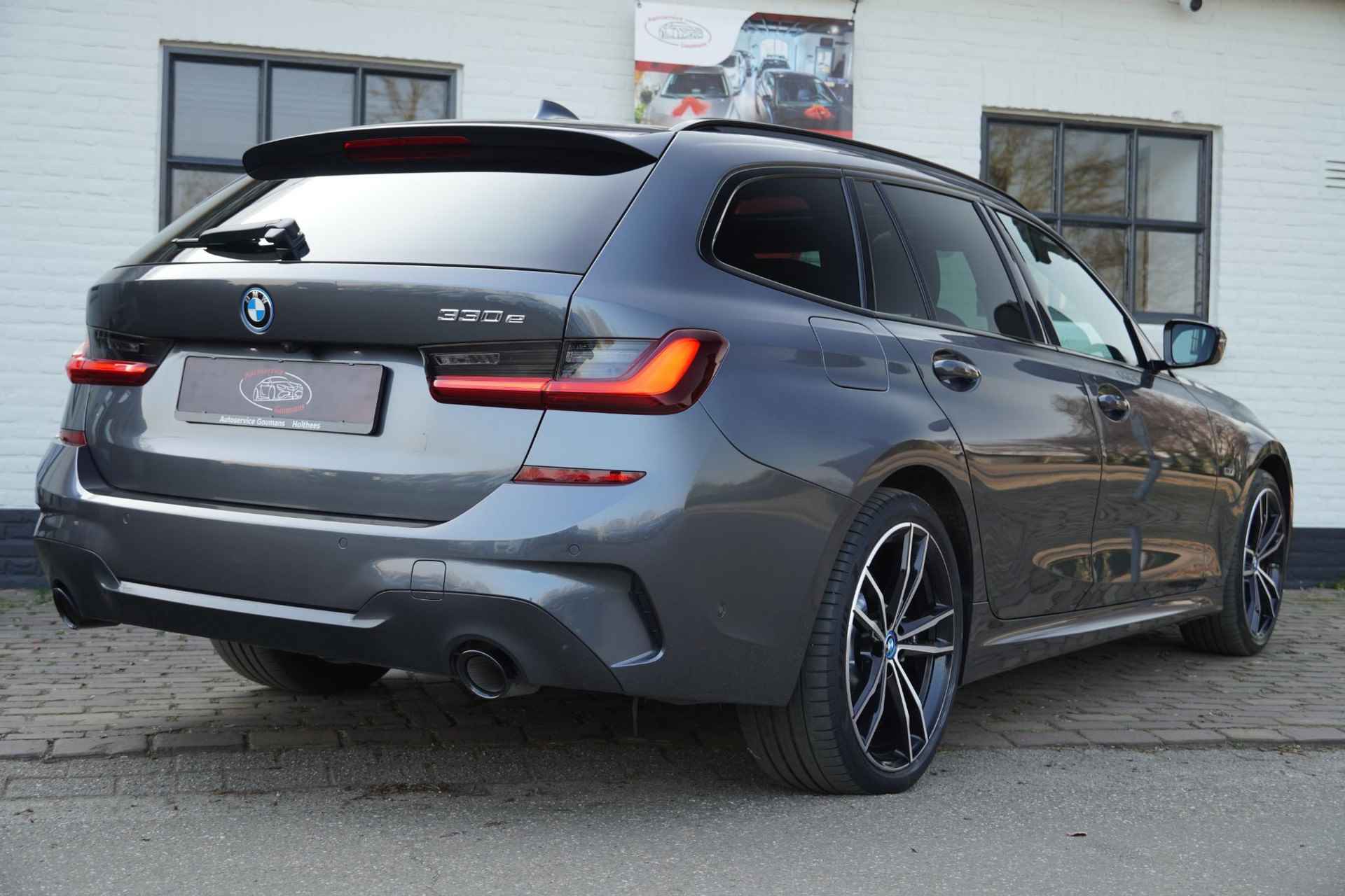 BMW 3-serie Touring 330e Business Edition Plus Pano Leer M Sport Shadow line - 7/36