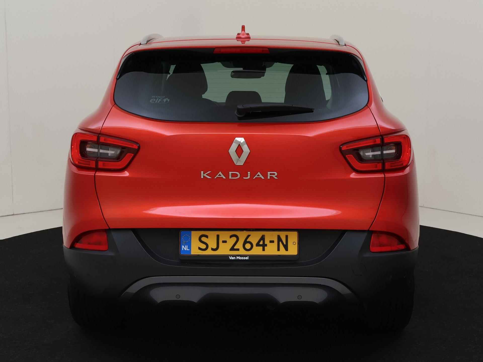 Renault Kadjar 1.2 TCe 130 PK Intens Navigatie / Climate Control / Cruise Control / Parkeersensoren Voor en Achter / Camera Achter / Stoelverwarming - 3/28