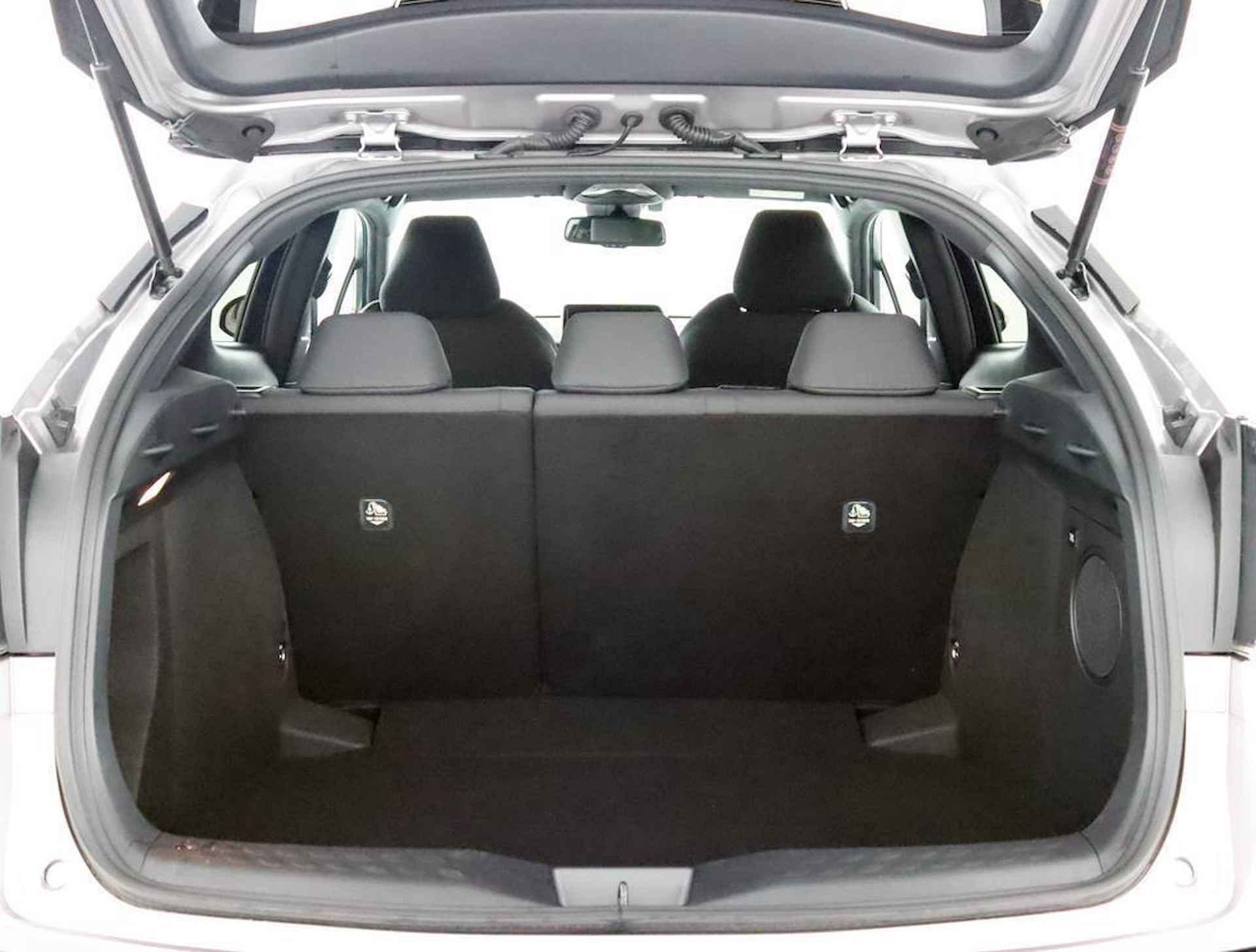 Toyota C-HR 1.8 Hybrid Style Ultimate | Navigatie | Parkeer sensoren voor + achter | Stoelverwarming | Stuurwielverwarming | JBL audio | - 39/48