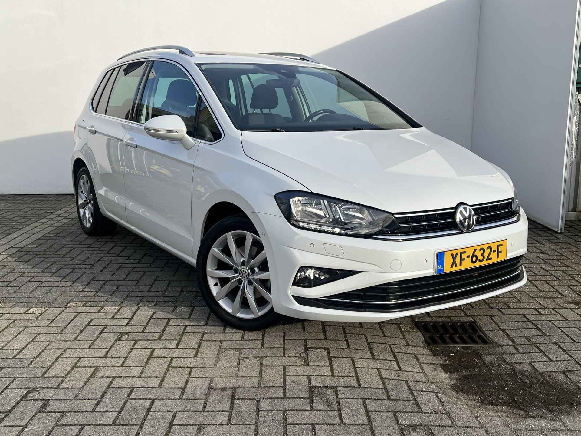 Volkswagen Golf Sportsvan 1.5 TSI ACT Highline | PANORAMADAK | NL AUTO | AFNEEMBARE TREKHAAK | NAVI | STOELVERWARMING | KEYLESS ENTRY | PARK ASSIST | - 10/35