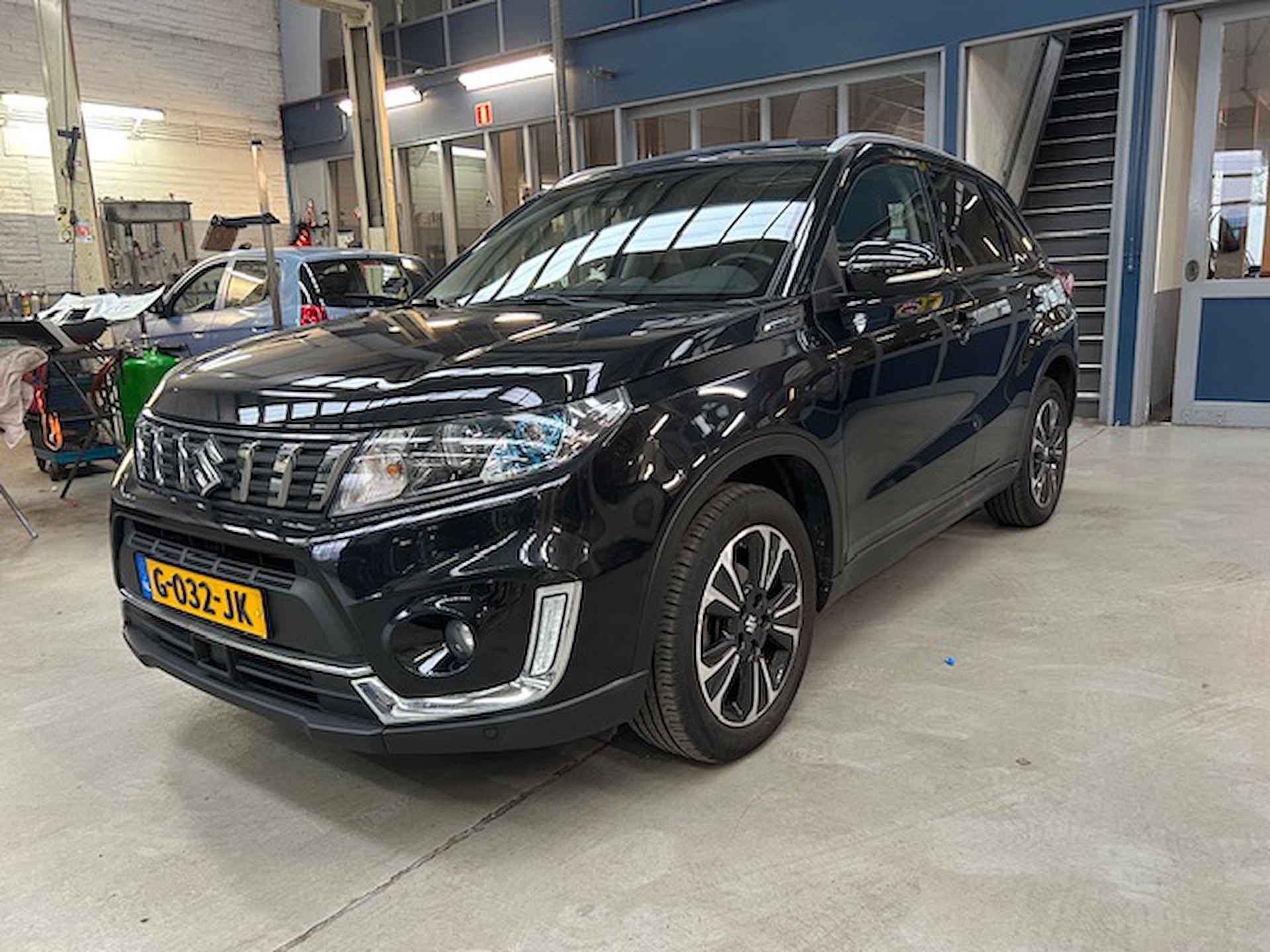 SUZUKI Vitara 1.4 Boosterjet 140pk Aut Stijl | Schuif- Kanteldak | Afn. trekhaak | Apple carplay / Android auto | Cruise control | Pdc V+A | N AP | Rijklaar prijs! - 2/24