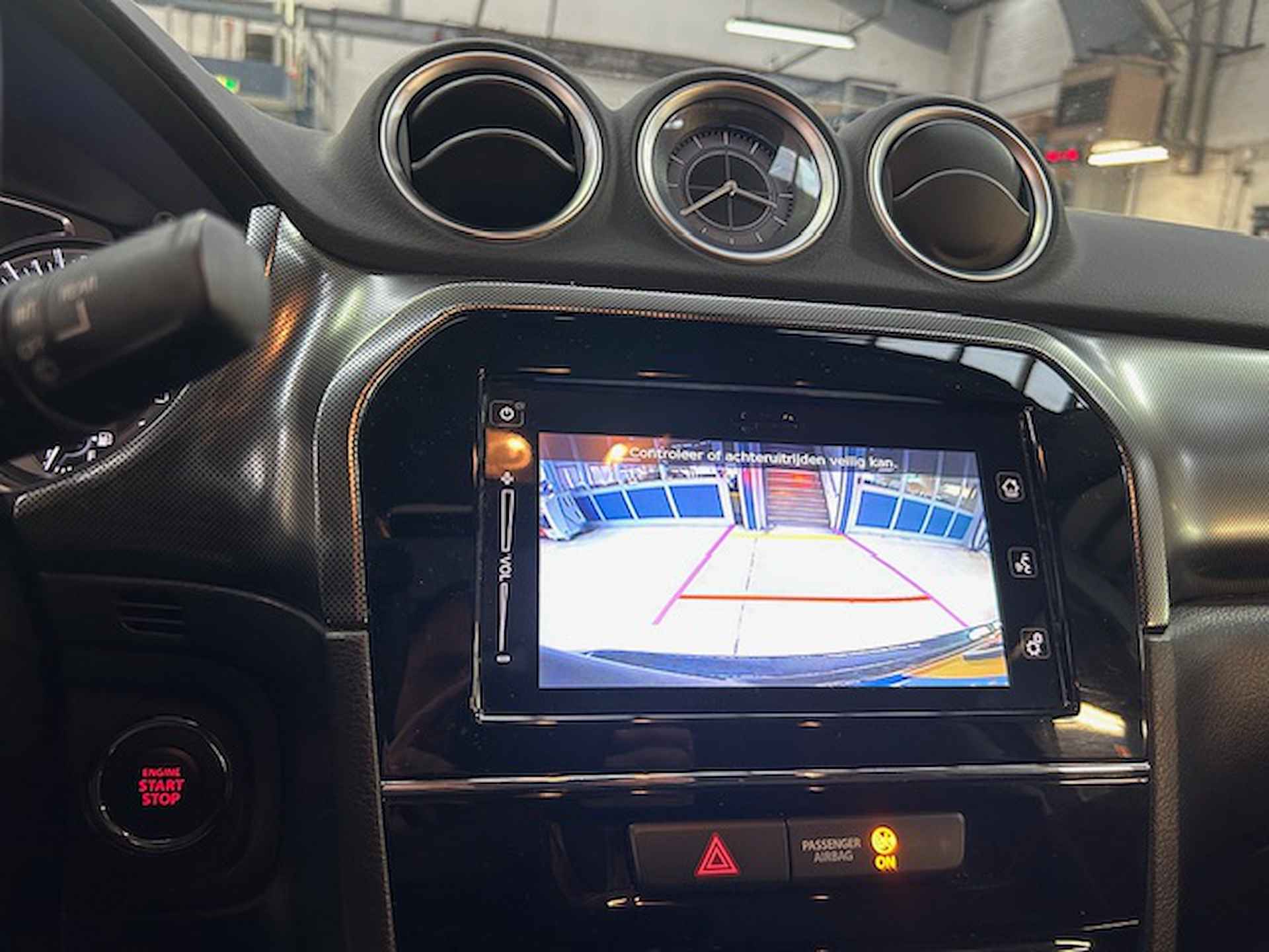 SUZUKI Vitara 1.4 Boosterjet 140pk Aut Stijl | Schuif- Kanteldak | Afn. trekhaak | Apple carplay / Android auto | Cruise control | Pdc V+A | N AP | Rijklaar prijs! - 21/24