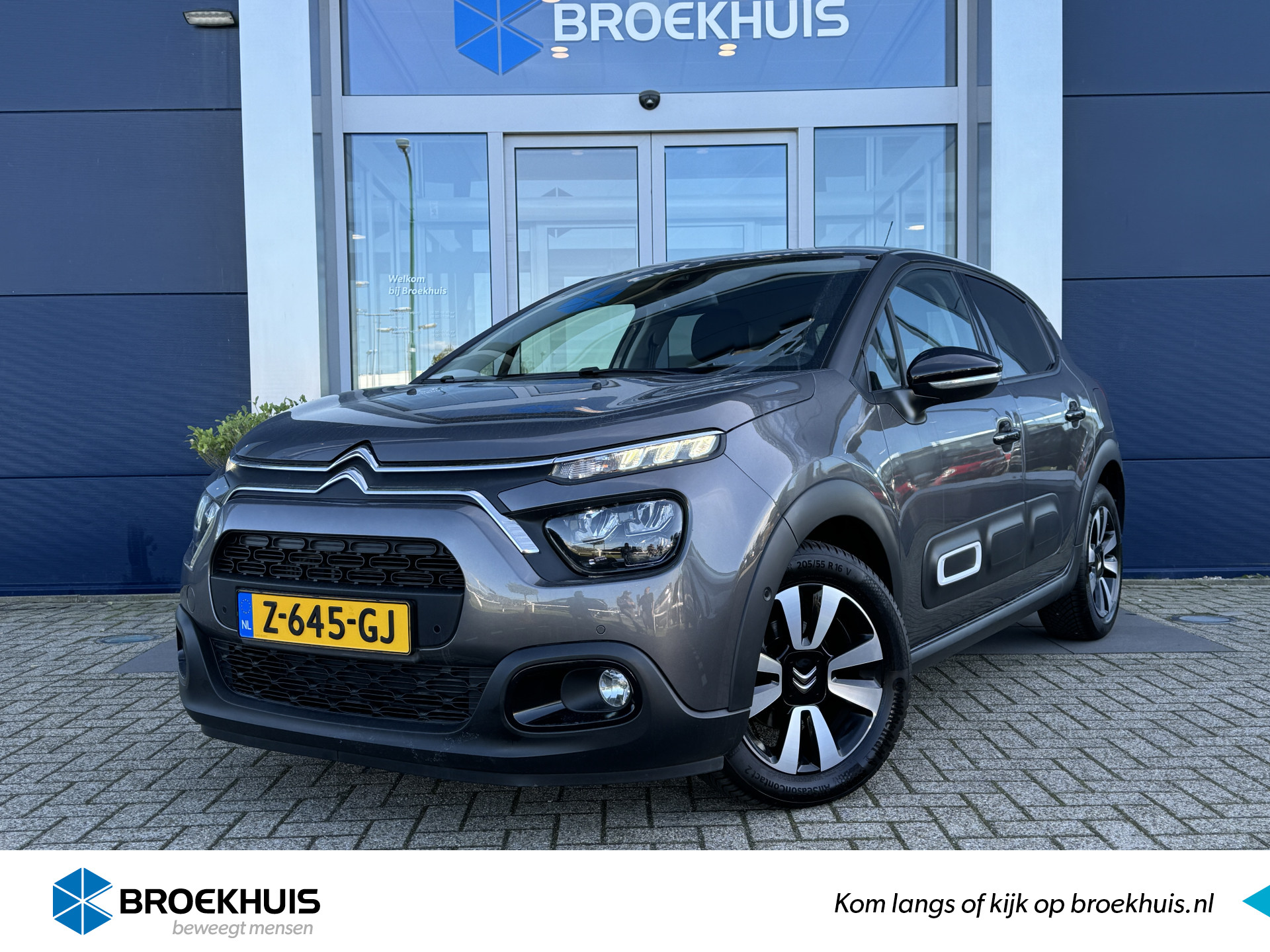 Citroën C3 1.2 PureTech Shine | Cruise Control | Camera | PDC V/A | Keyless | Navi bij viaBOVAG.nl